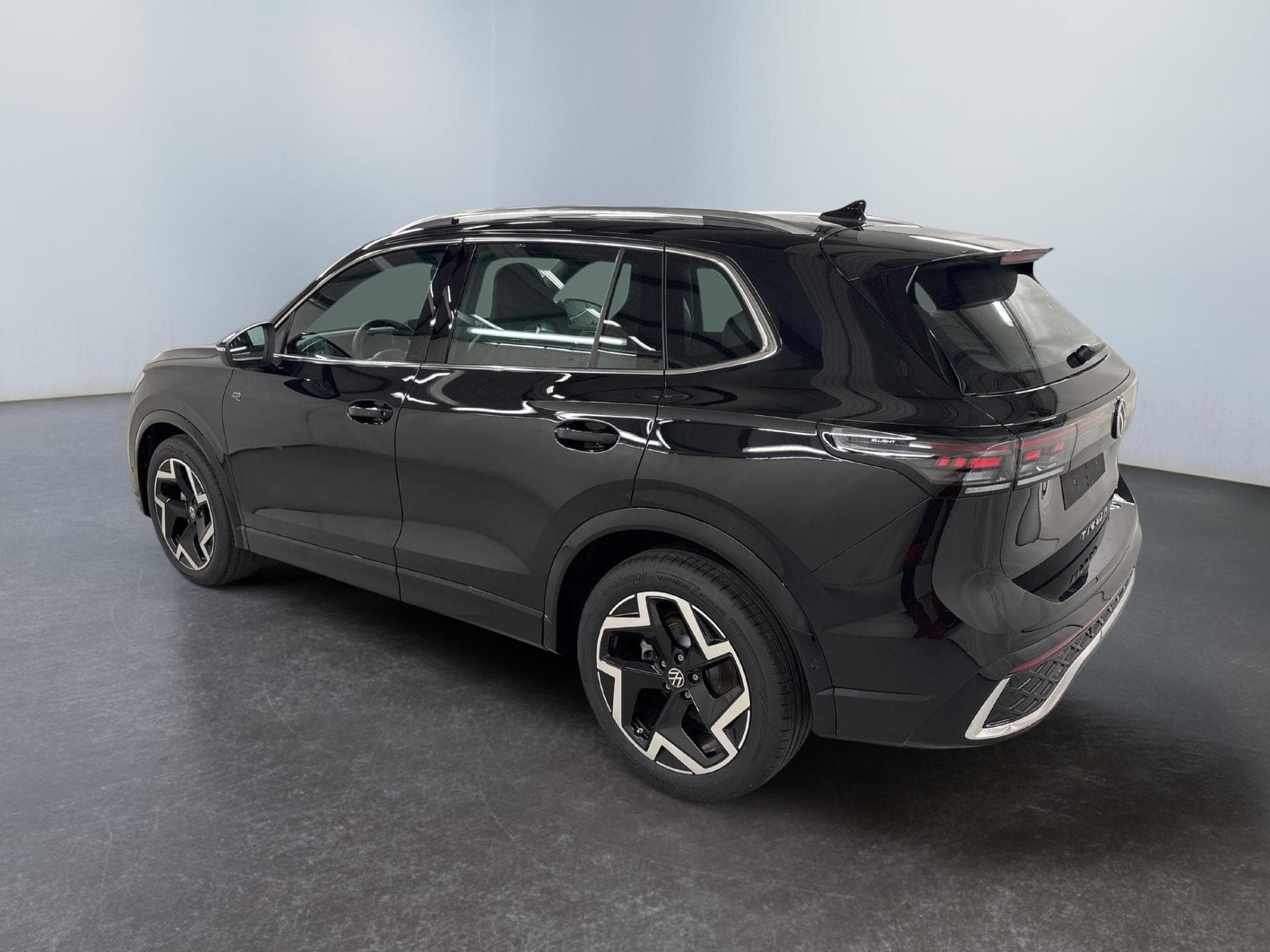 VW Tiguan R-Line (2026) - Photo 5