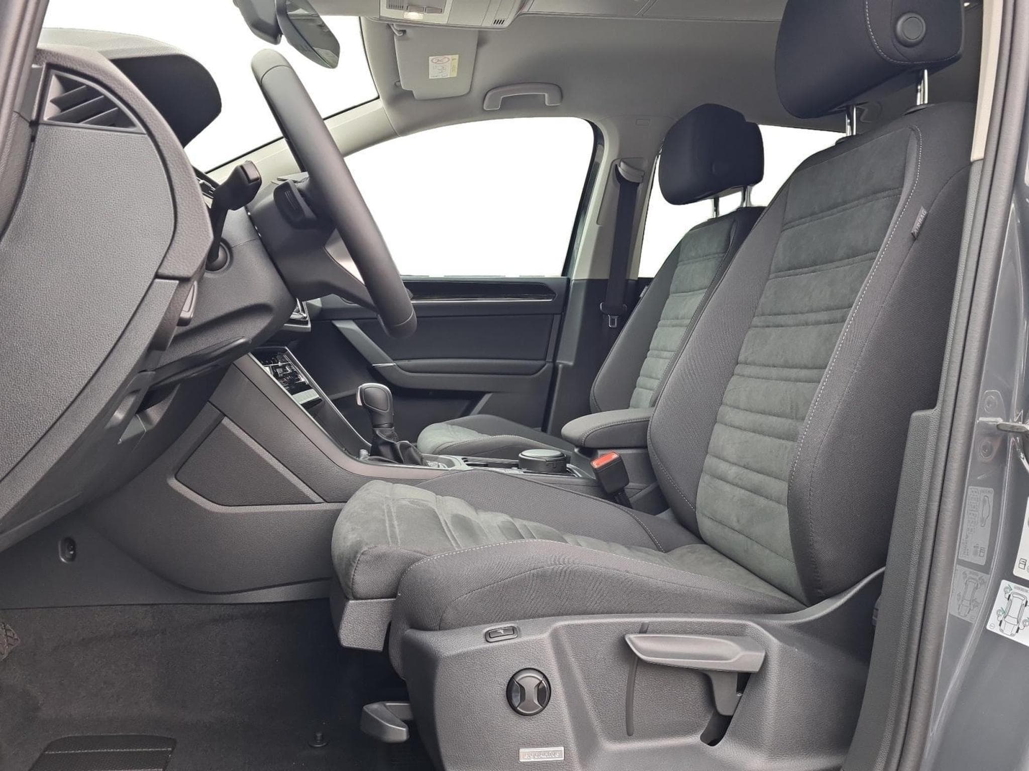 VW Touran Comfortline BMT/Start-Stopp (2025) - Photo 15