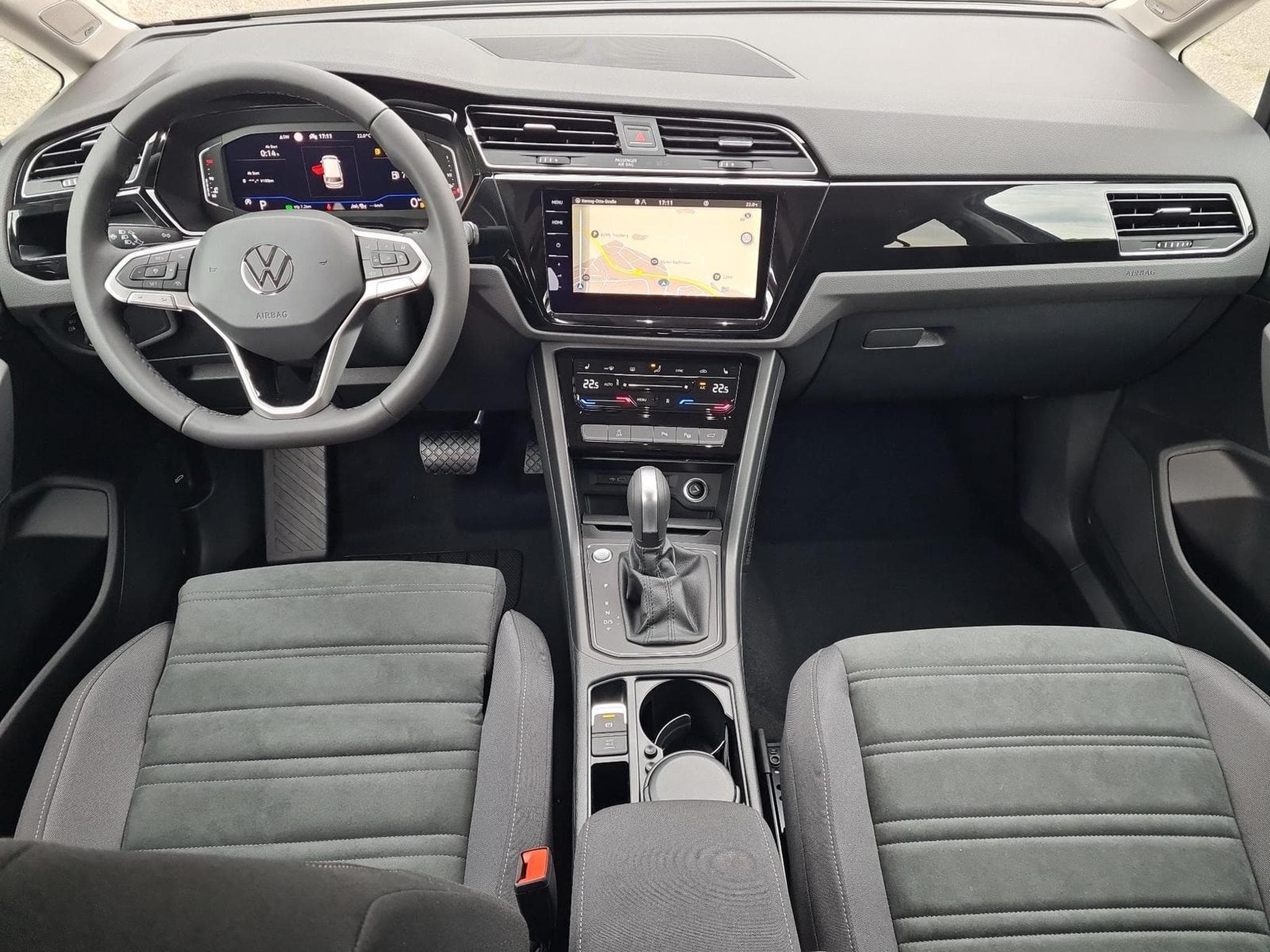 VW Touran Comfortline BMT/Start-Stopp (2025) - Photo 25