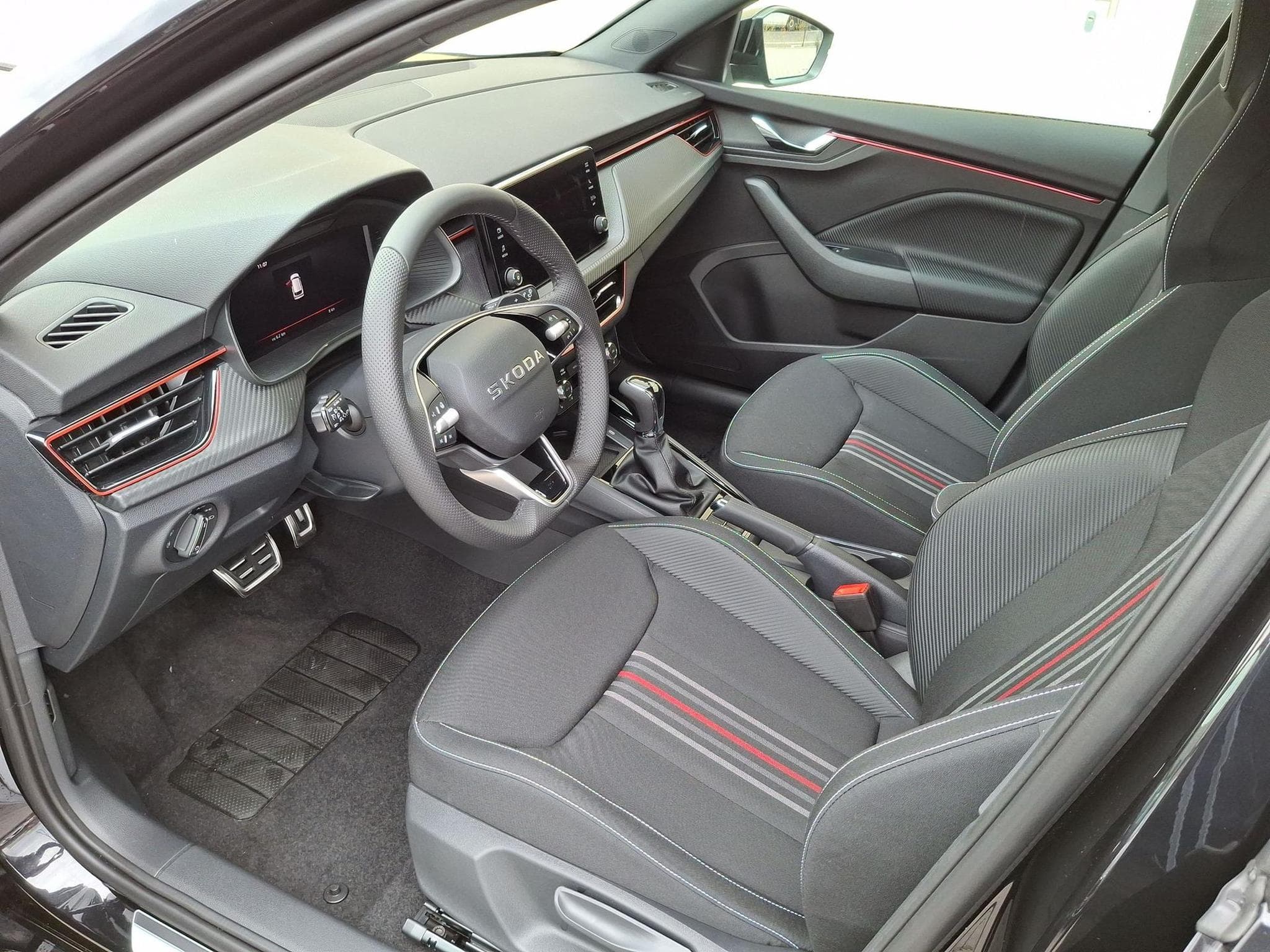 Skoda Kamiq Monte Carlo (2026) - Photo 14
