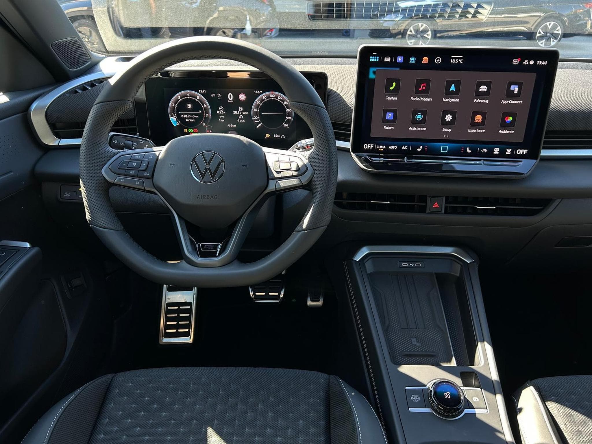 VW T-Roc R-Line (2026) - Photo 8