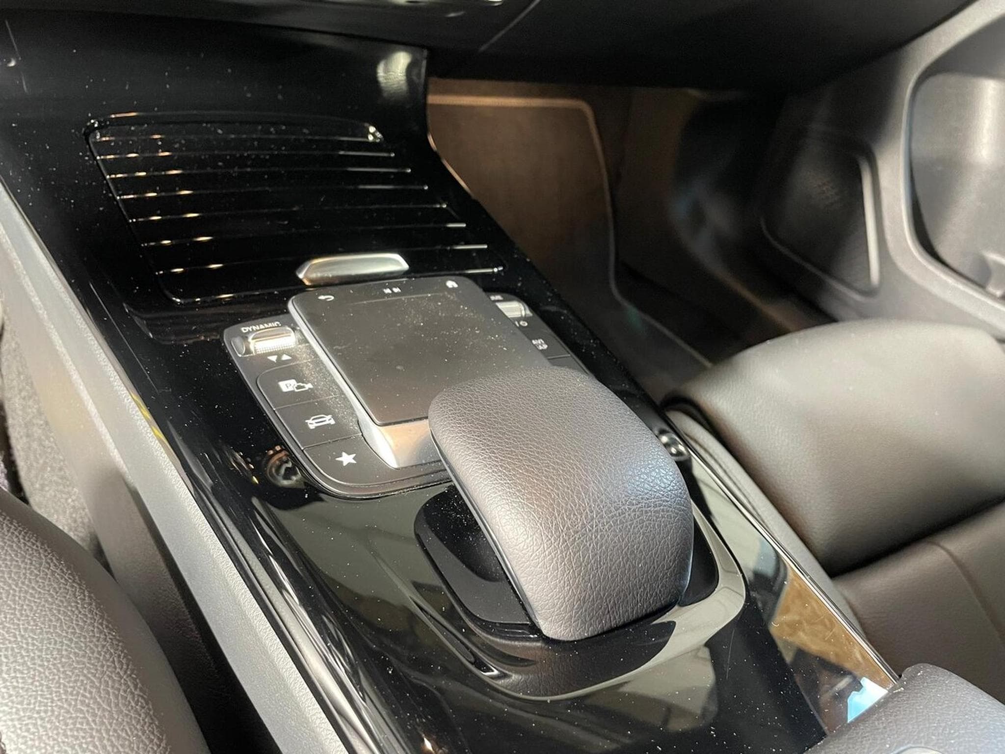 Mercedes A 200 150 DCT PROGRESSIVE LINE GPS (2021) - Photo 8