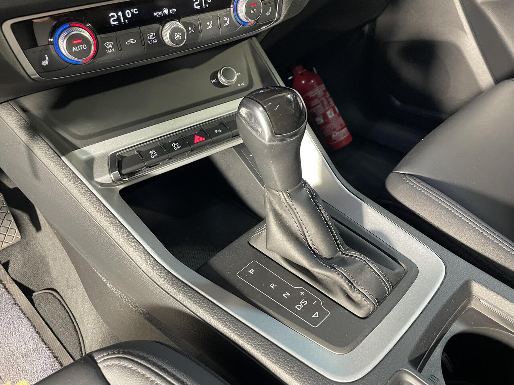 Audi Q3 35 TDI 150 S-TRONIC BUSINESS VIRTUAL COCKPIT (2021) - Photo 5