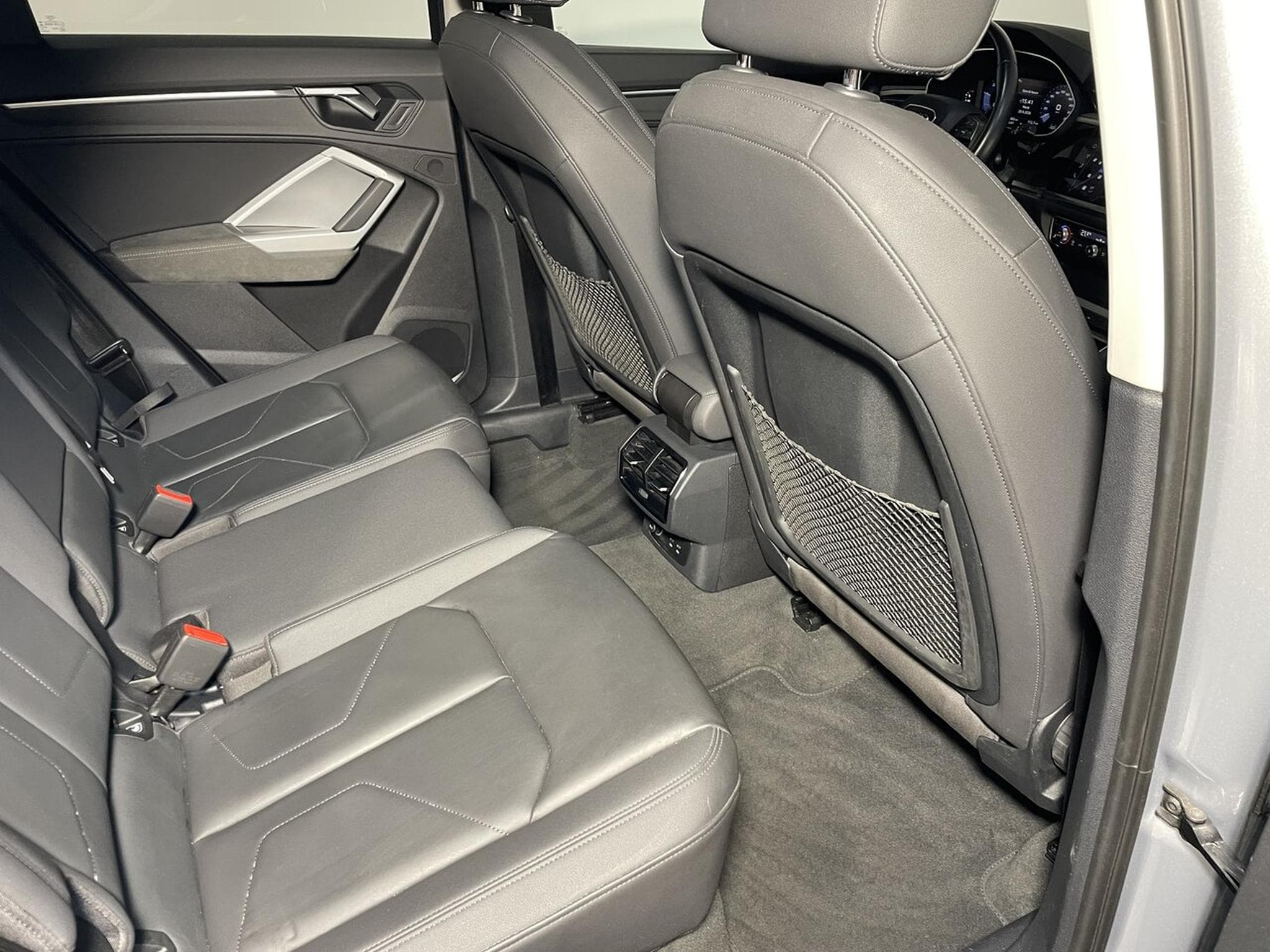 Audi Q3 35 TDI 150 S-TRONIC BUSINESS VIRTUAL COCKPIT (2021) - Photo 11