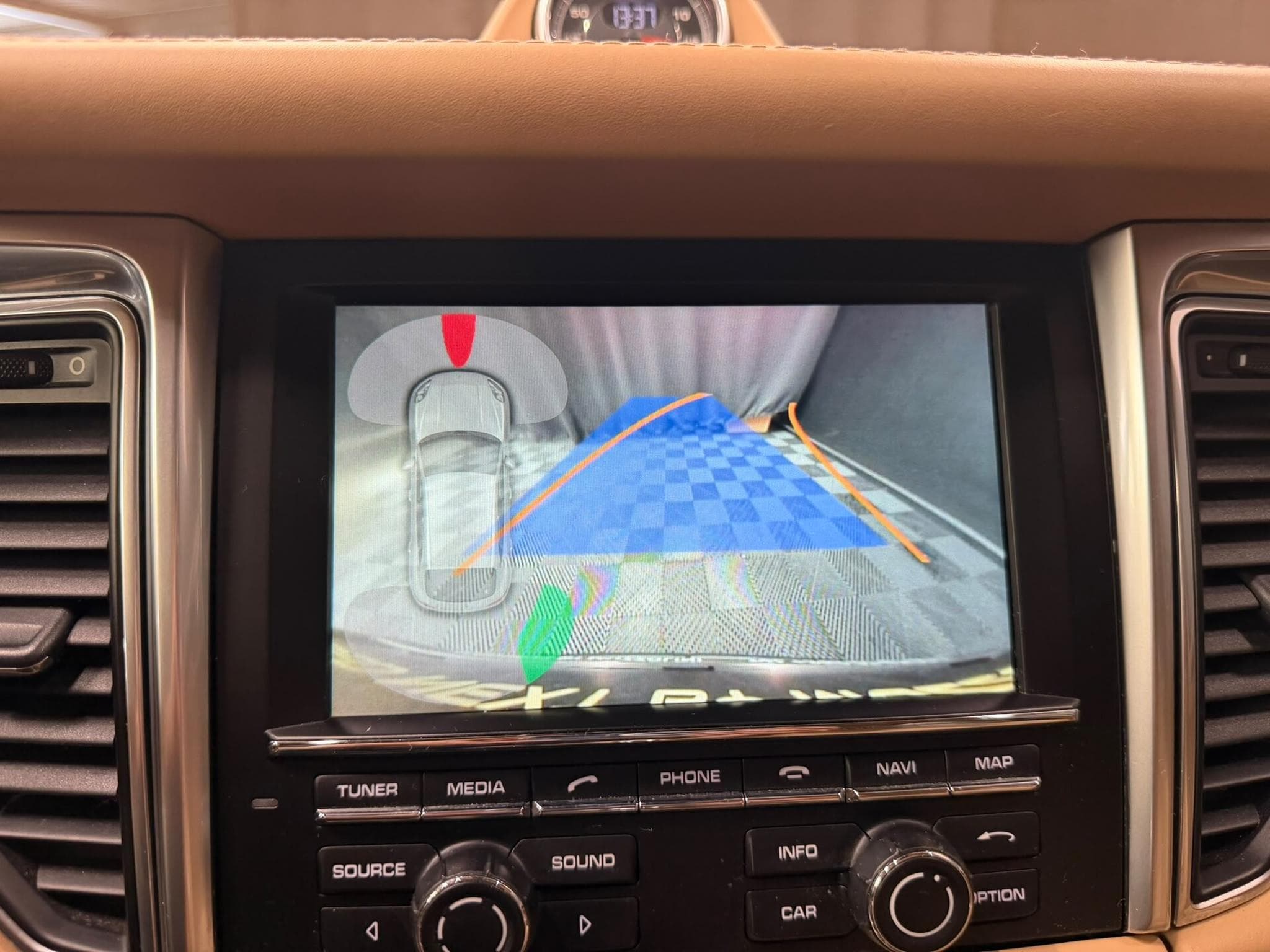 Porsche Macan 3.6 V6 TURBO (2014) - Photo 10
