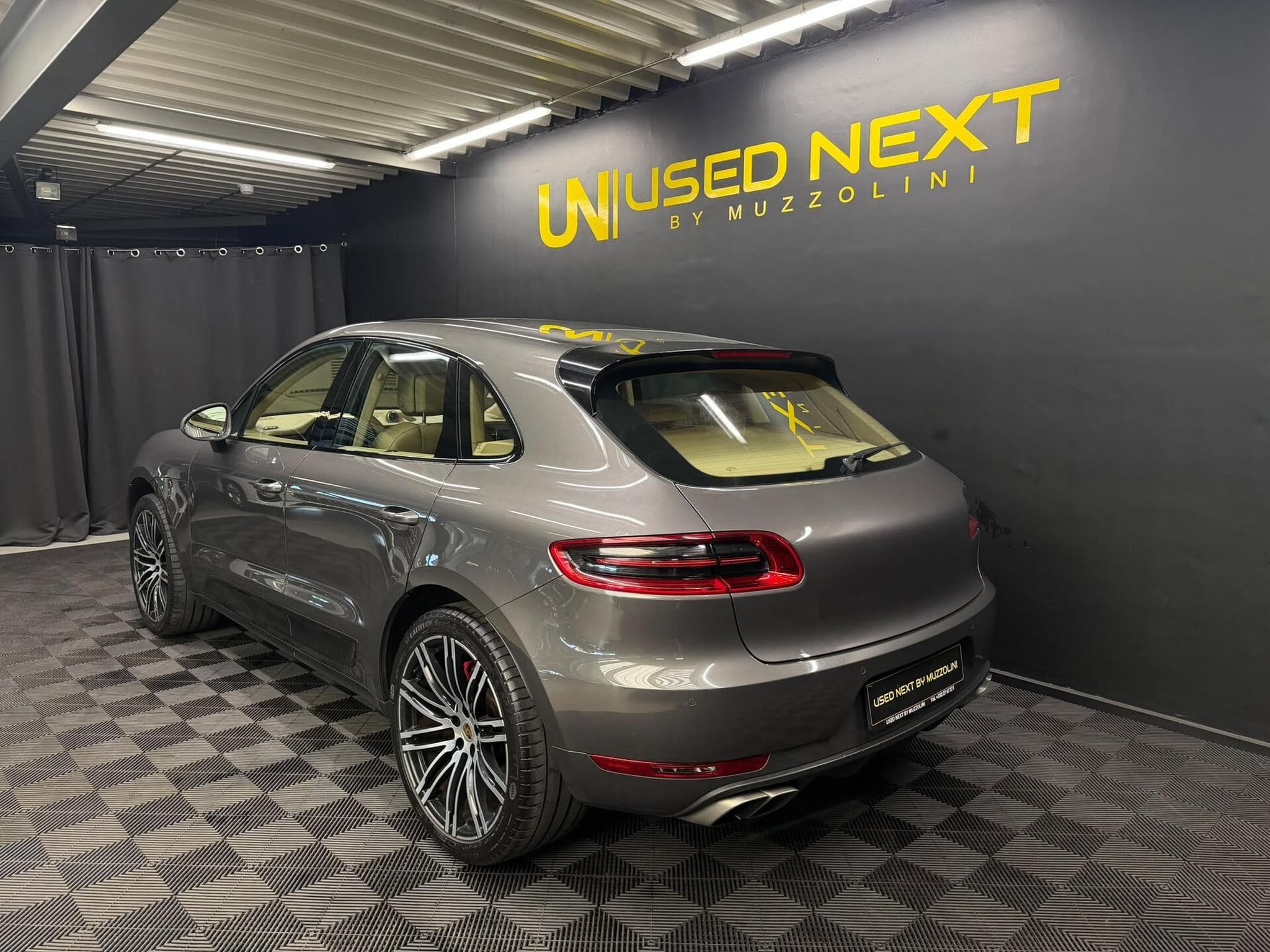 Porsche Macan 3.6 V6 TURBO (2014) - Photo 6