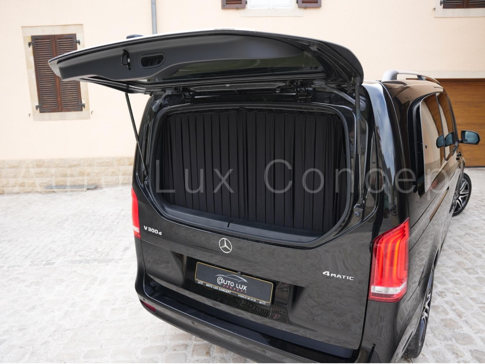 Mercedes V 300 d 4MATIC Extra Long AMG Line Rovelver VIP Van (2022) - Photo 29