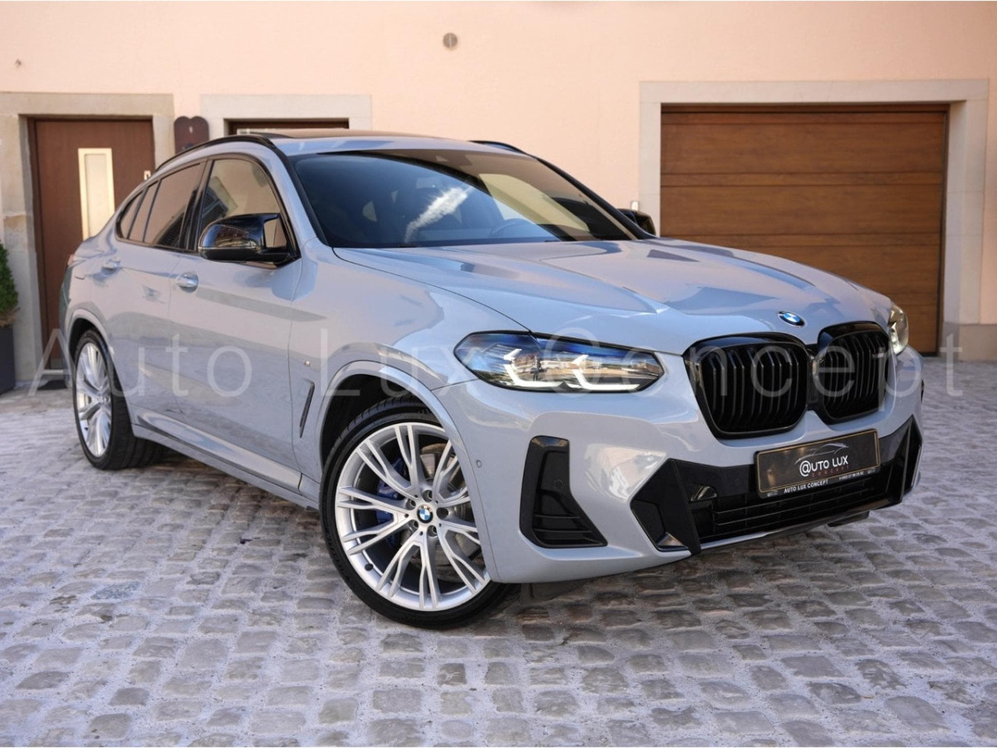 BMW X4 d xDrive (2023) - Photo 2