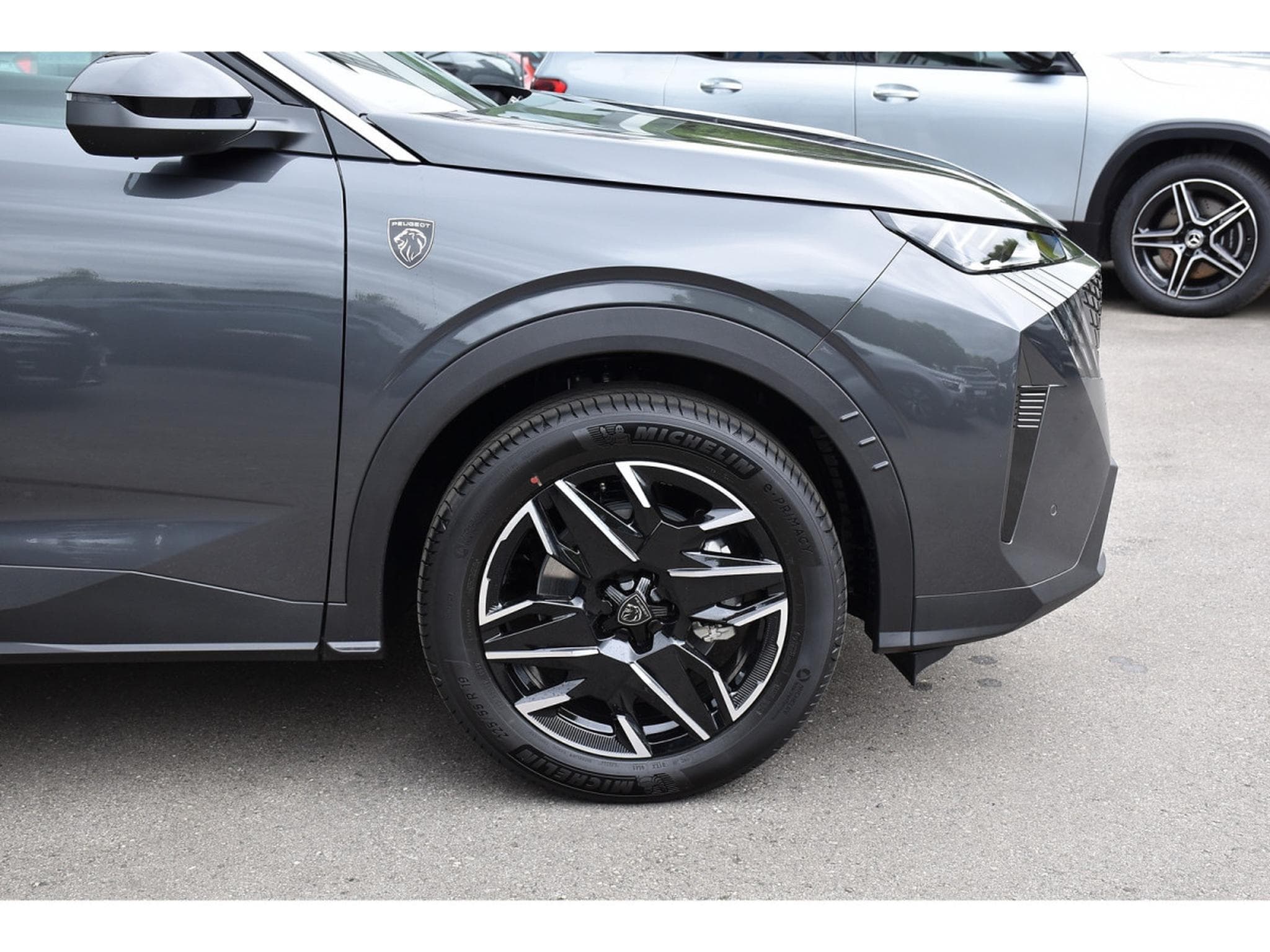 Peugeot 5008 GT Hybrid 145 e-DCS6 7 Pl. ACC CAM NEUF (2026) - Photo 5
