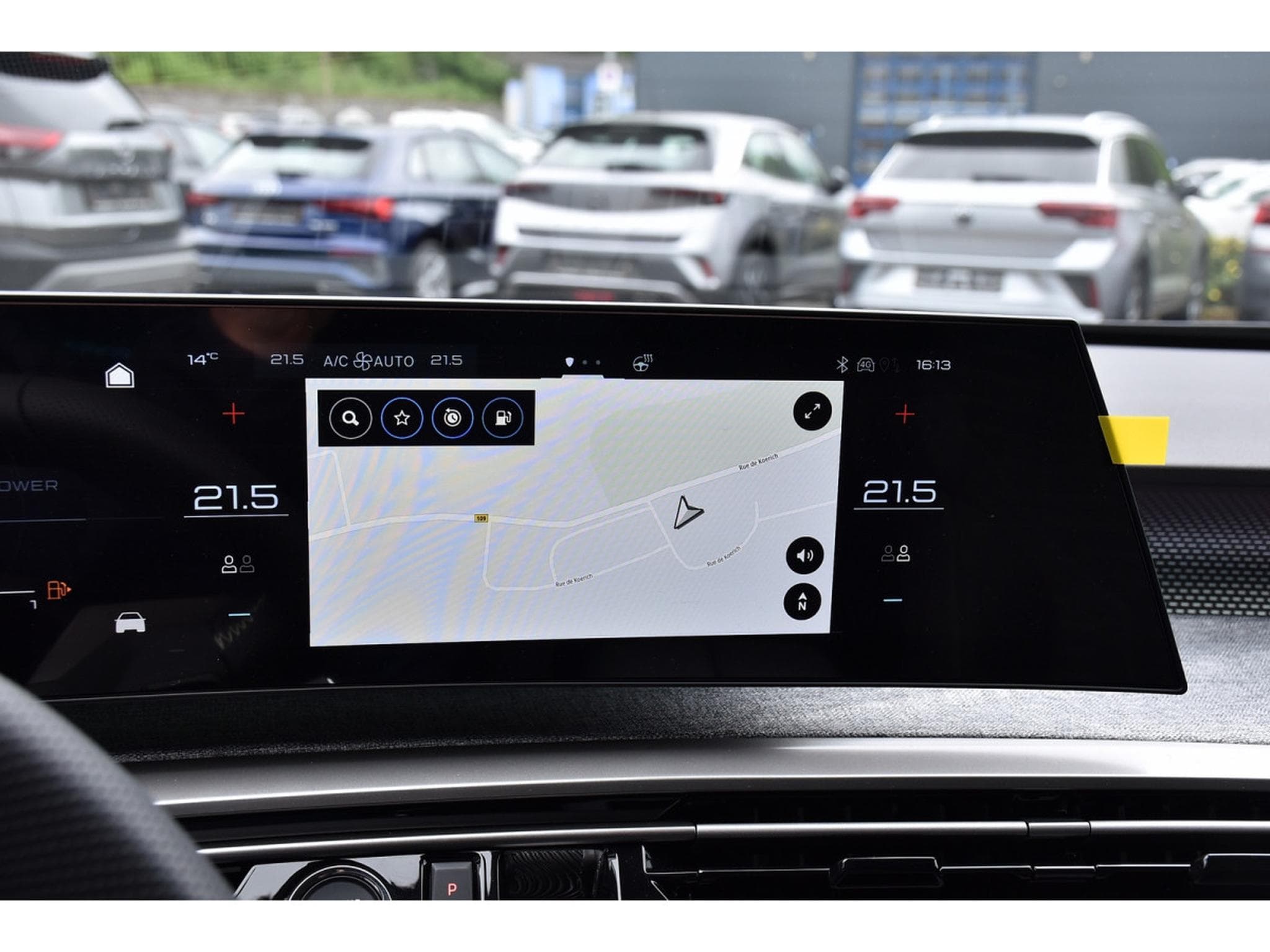 Peugeot 5008 GT Hybrid 145 e-DCS6 7 Pl. ACC CAM NEUF (2026) - Photo 11