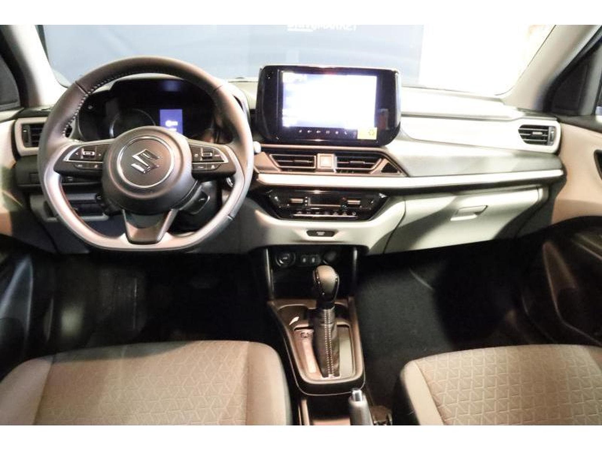 Suzuki Swift GL+ (2026) - Foto 2