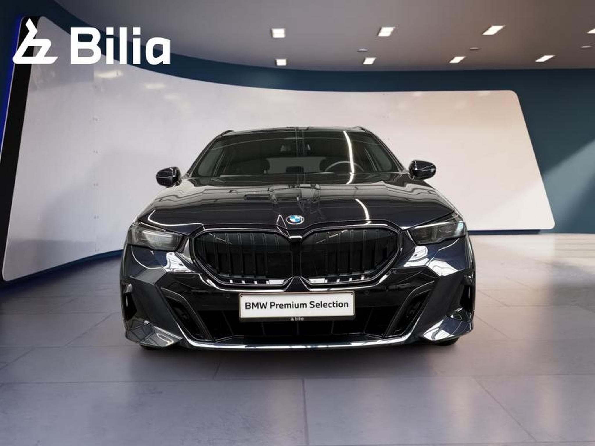 BMW 520 520d xDrive Touring Kit M Sport (2025) - Foto 2