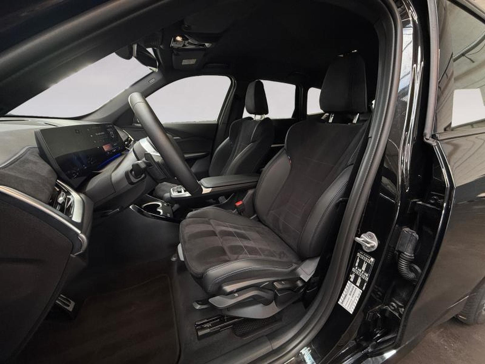 BMW X1 X1 sDrive18i Kit M Sport (2025) - Photo 6