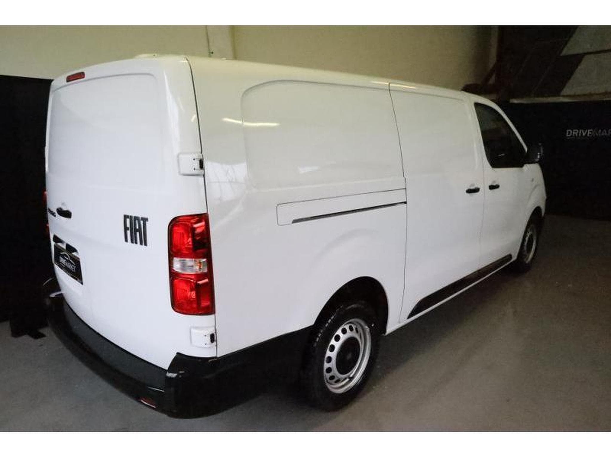 Fiat Scudo 144 L3 eCall Temp HFT180° PDC NSW 3S (2025) - Foto 11