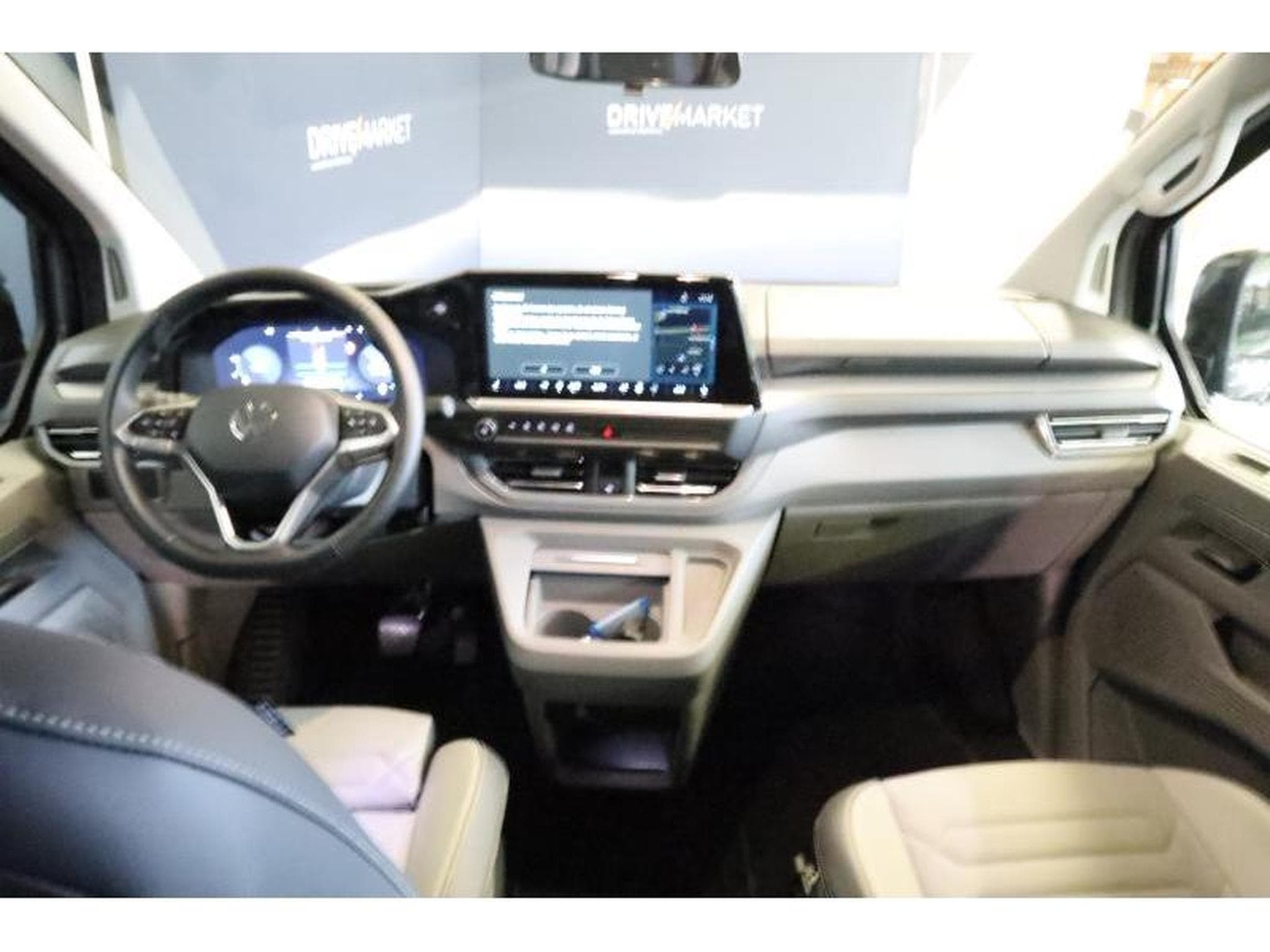 VW T7 Style Court (2026) - Foto 13