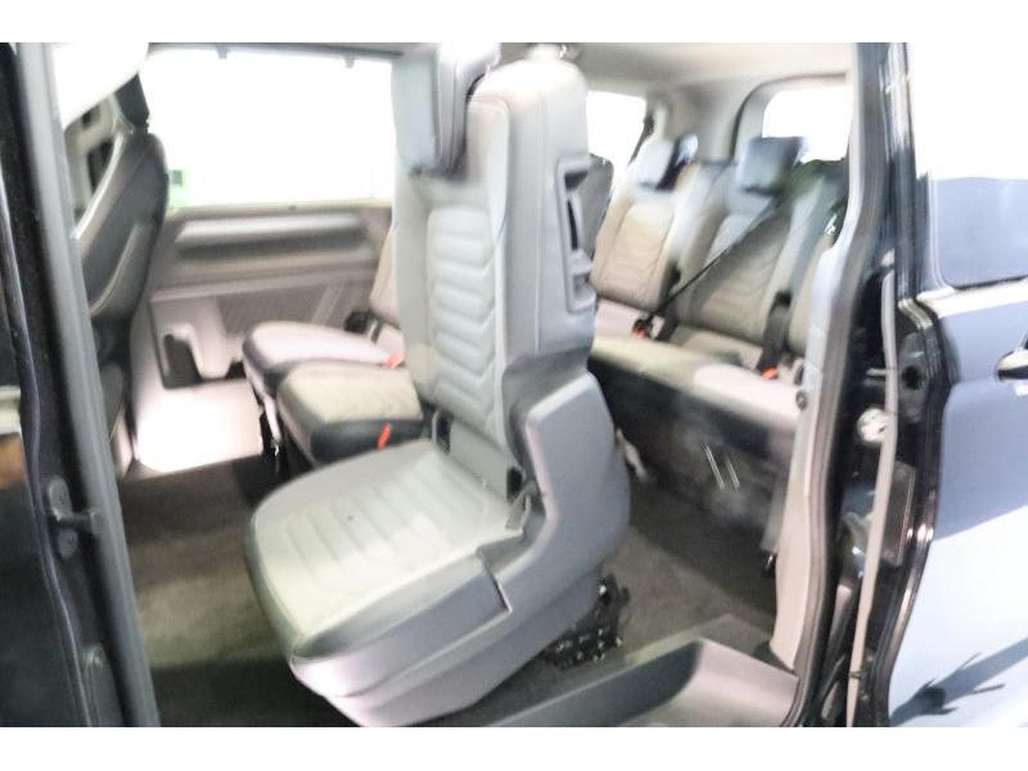 VW T7 Style Court (2026) - Foto 17