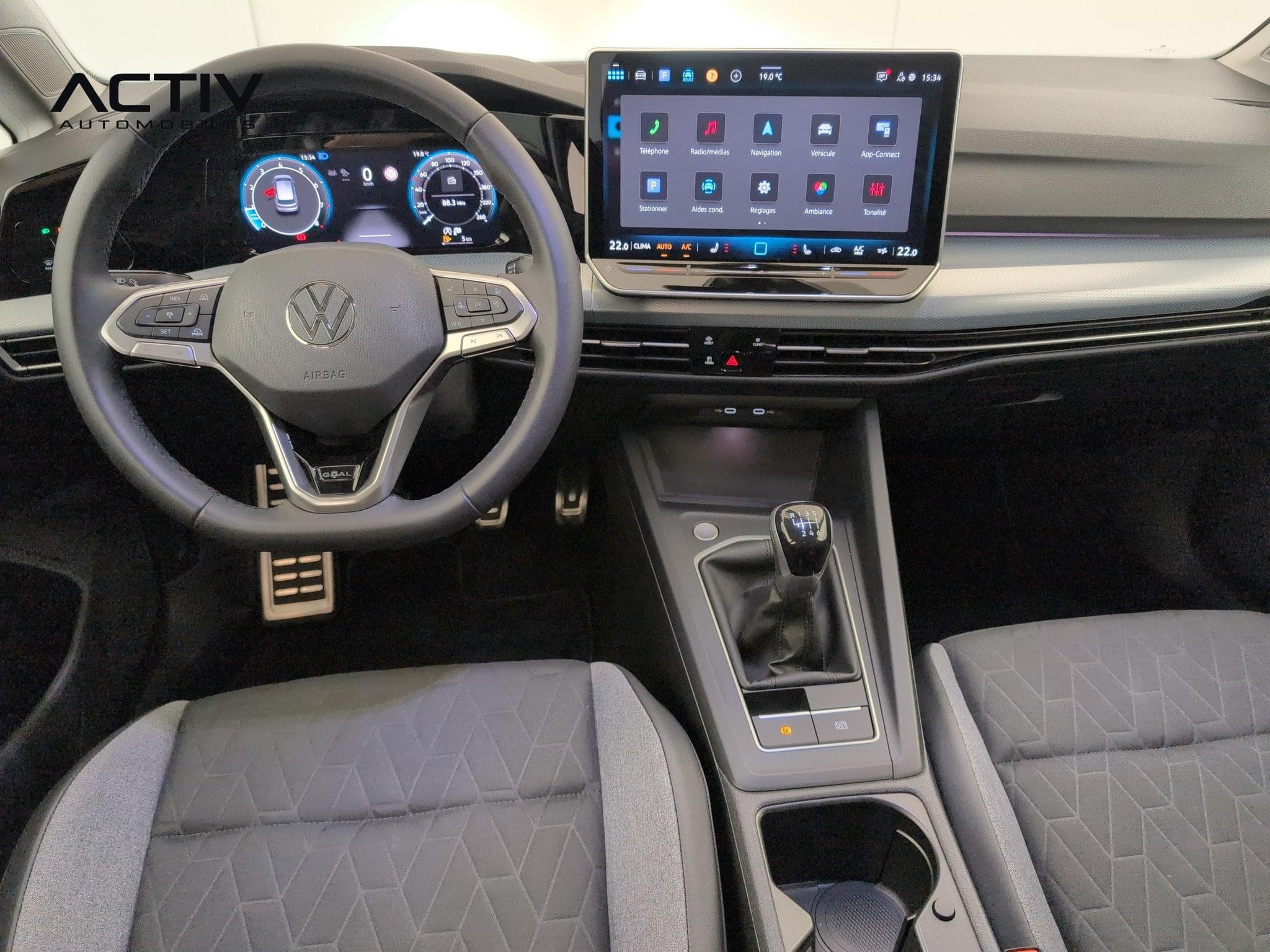 VW Golf VIII 1.5 TSI EVO2 116 BVM6 VW EDITION (2025) - Photo 13