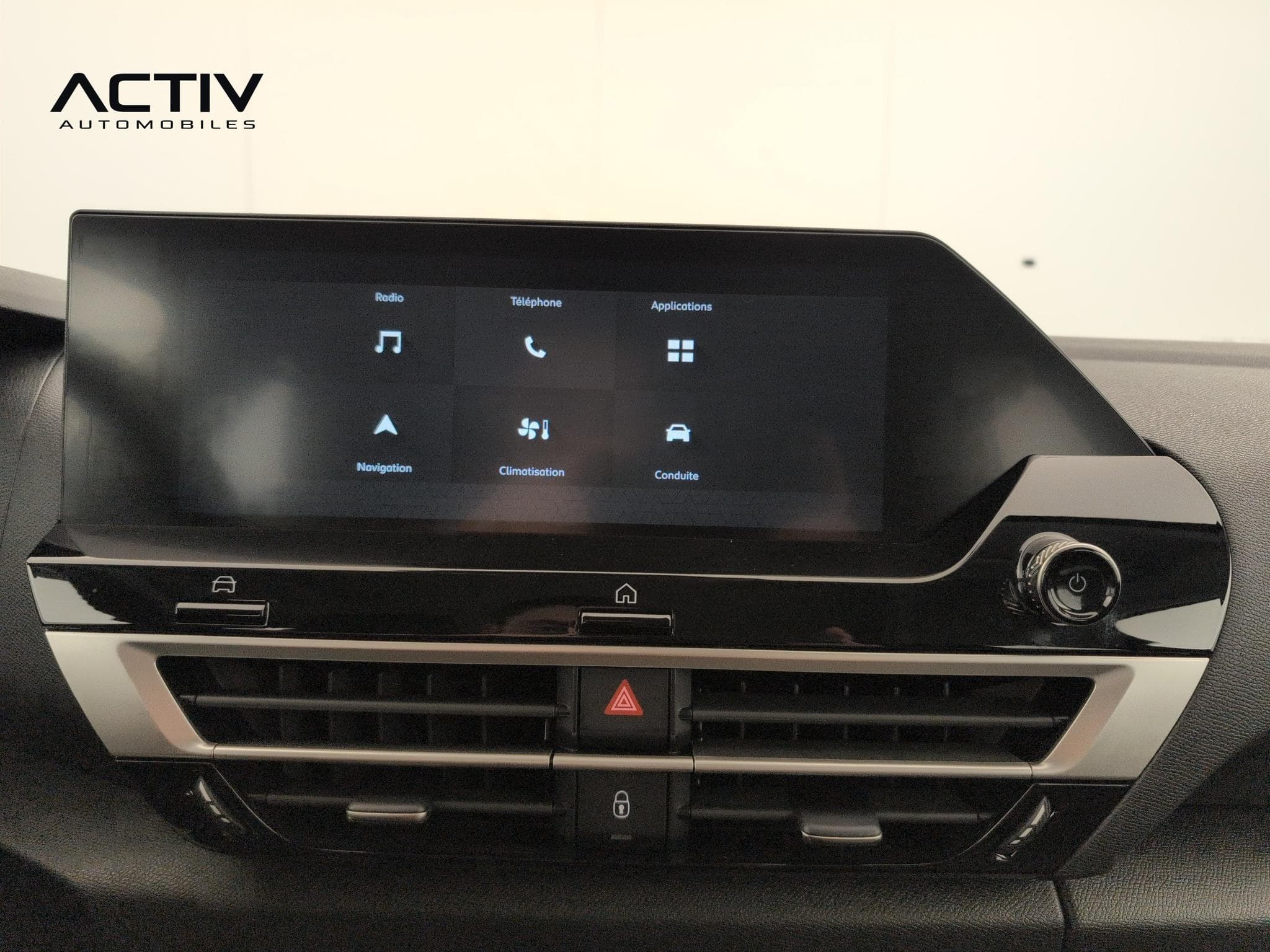 Citroën C4 Hybride 110 ch e-DCS6 You (2025) - Foto 17