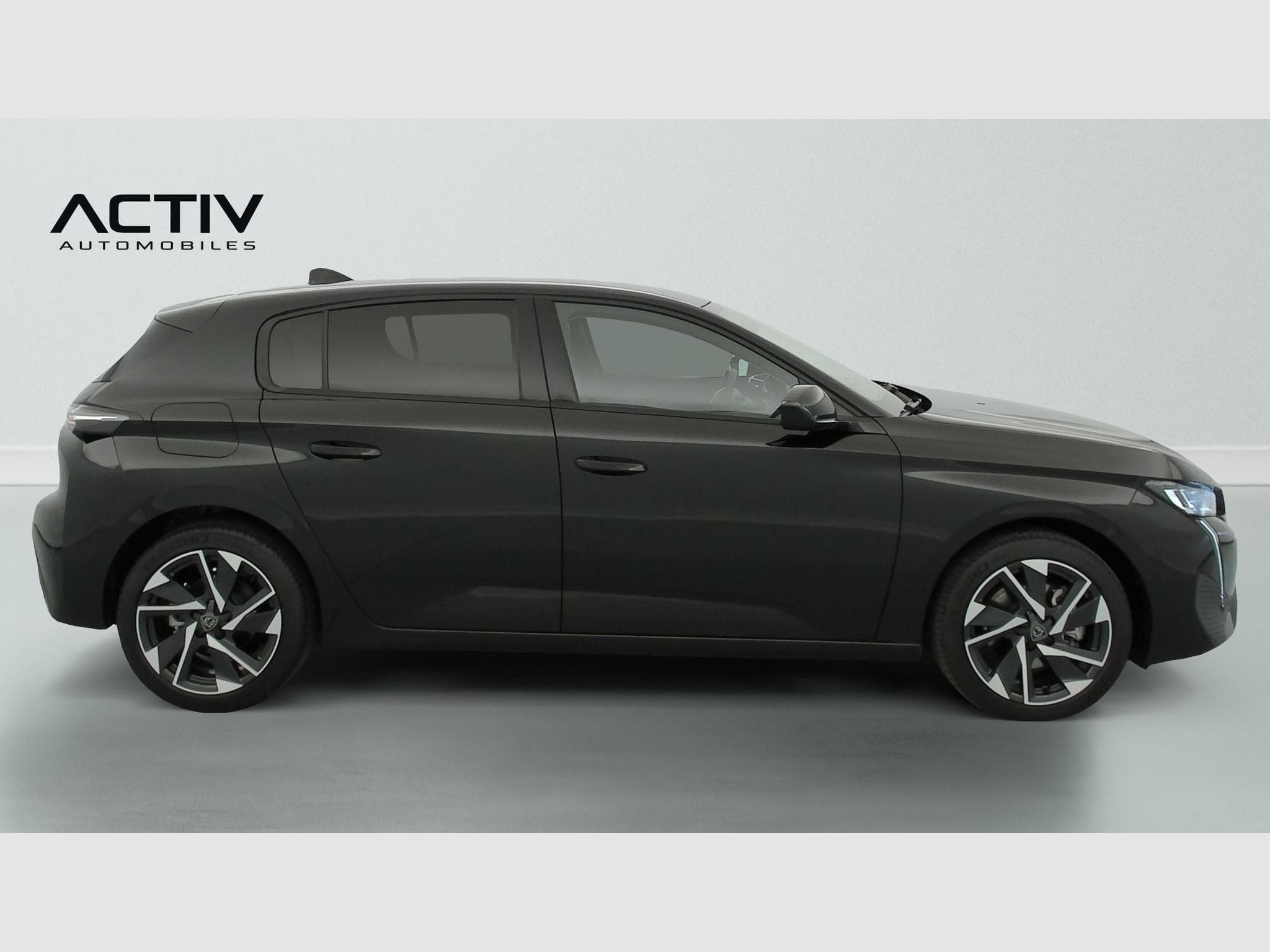 Peugeot 308 Hybrid 145 e-DCS6 Allure (2025) - Foto 8