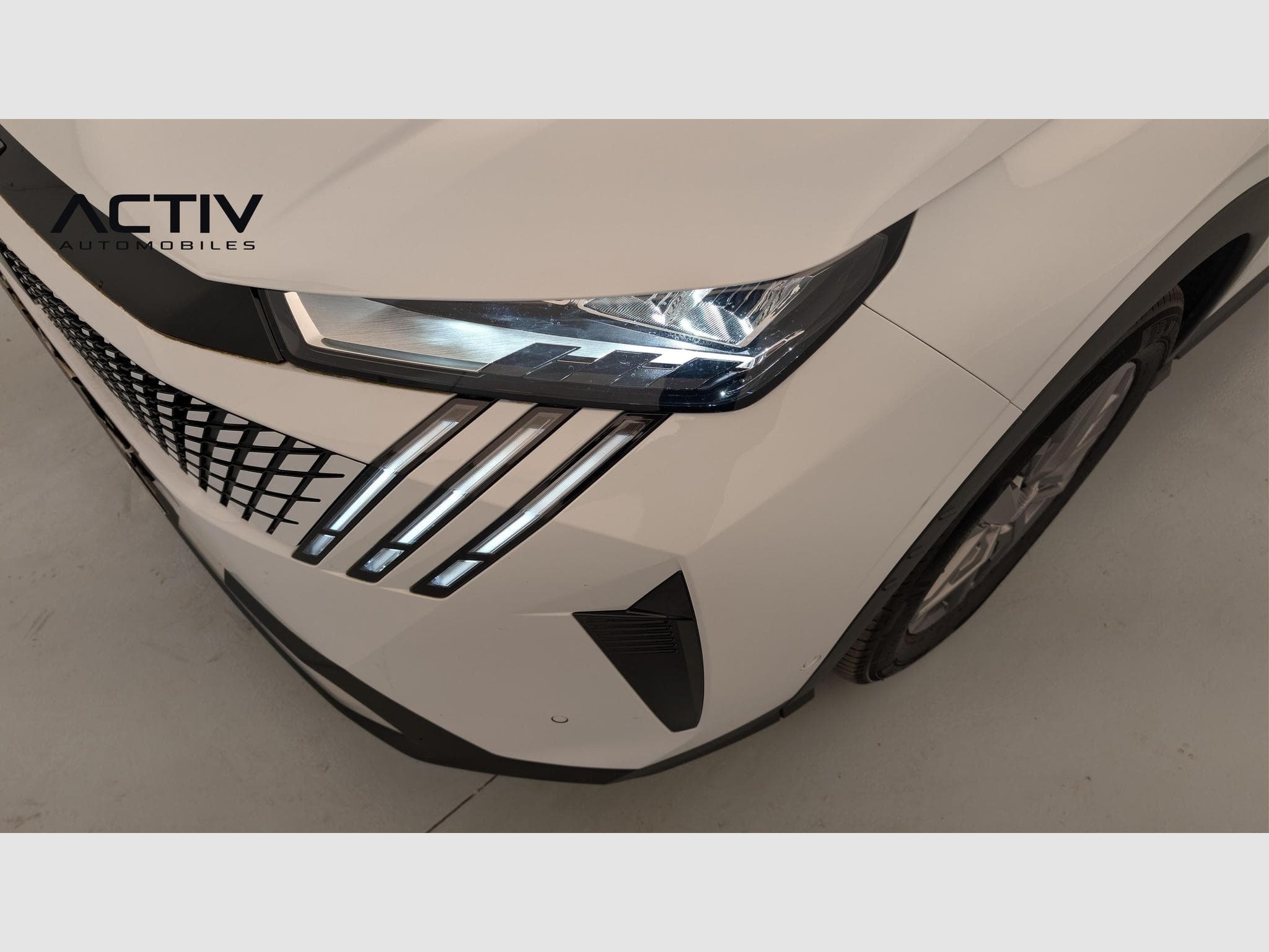 Peugeot 5008 HYBRID 145 CH E-DCS6 ALLURE (2025) - Foto 22