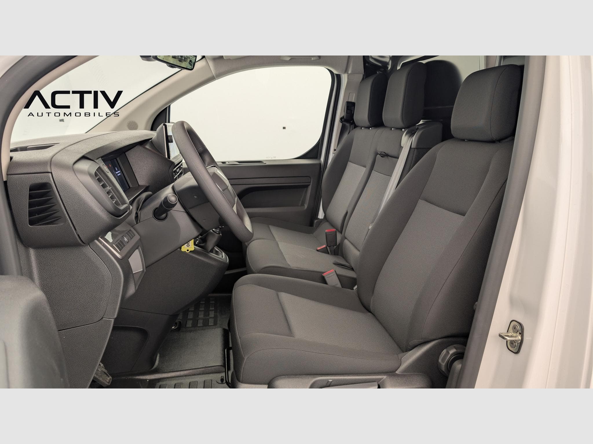 Peugeot Expert M BLUEHDI 120 S&S BVM6 (2025) - Photo 14