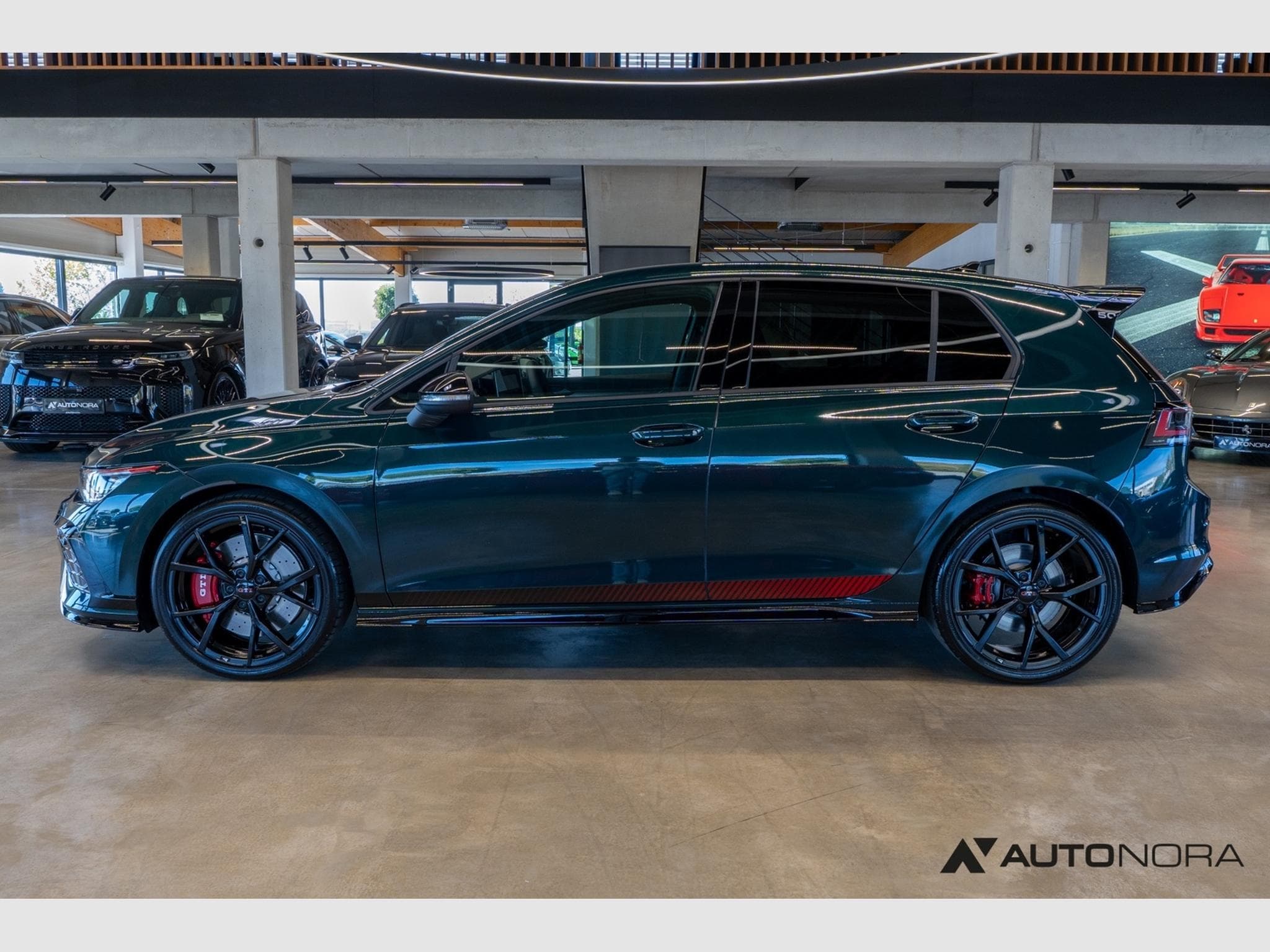 VW Golf VIII GTI Edition 50 (2026) - Photo 7