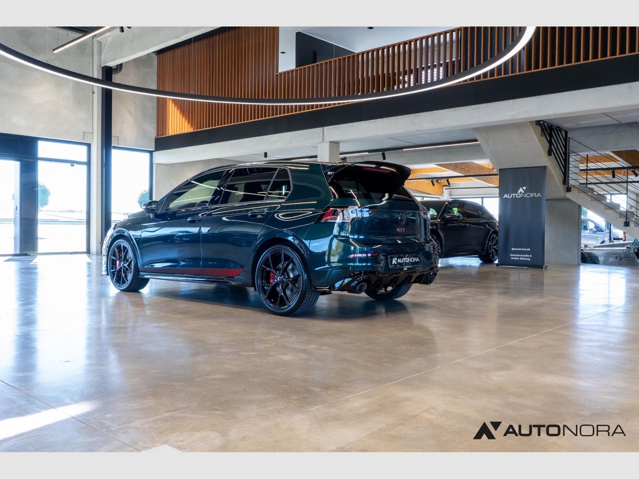 VW Golf VIII GTI Edition 50 (2026) - Photo 8