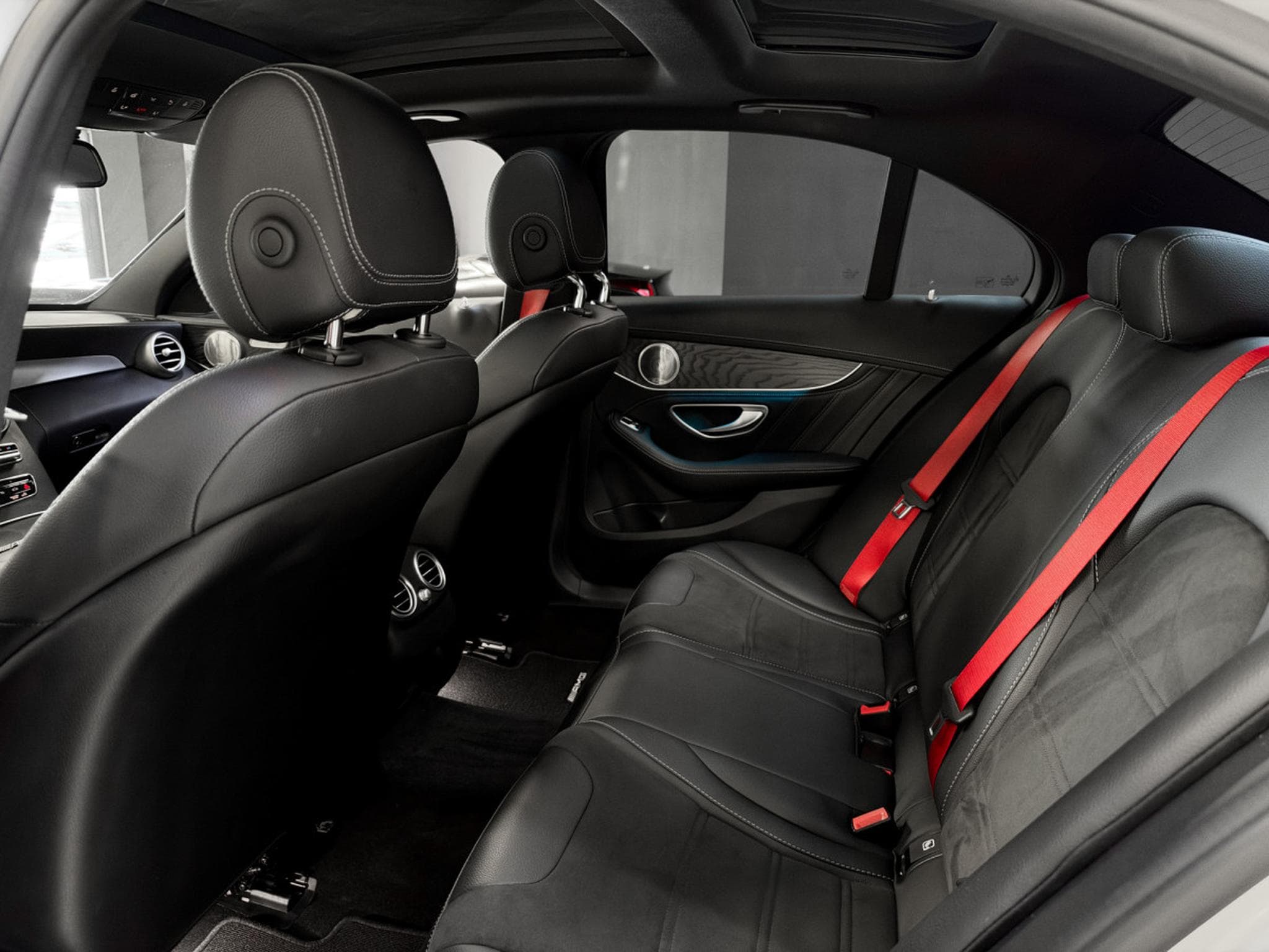 Mercedes C 63 AMG V8 / FULL SERVICE / BURMESTER / 360 / PANO (2017) - Photo 14