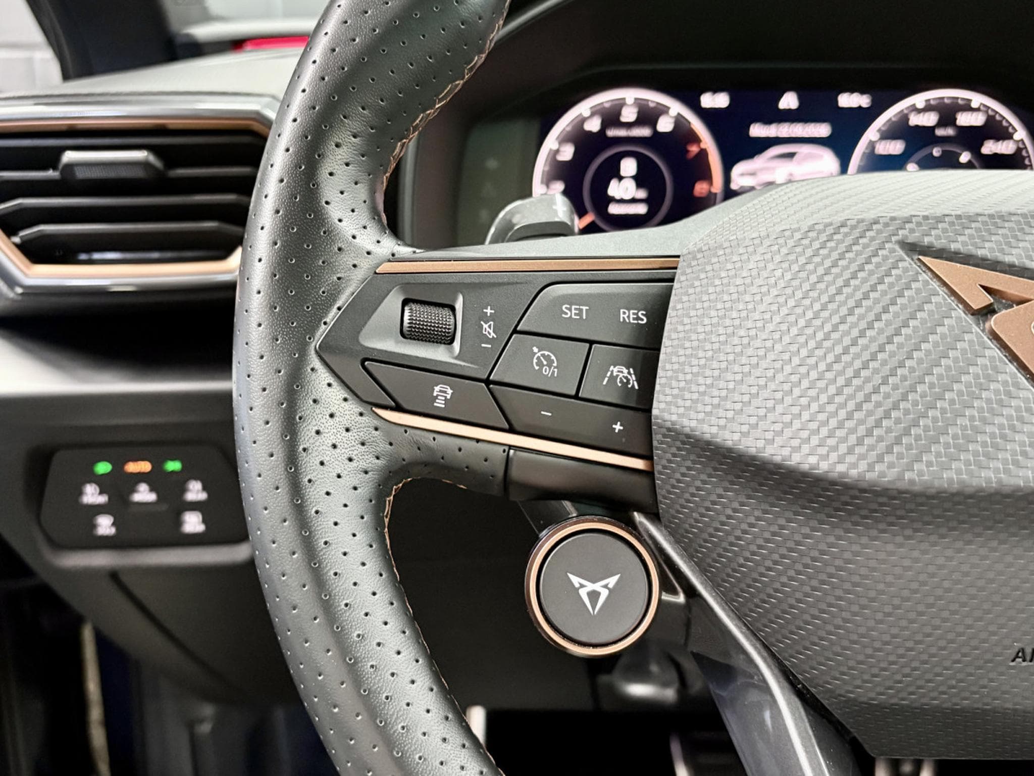 Cupra Leon VZ 2.0 TSI 300CV *VSS* BEATS * CAM * DCC* (2023) - Foto 10