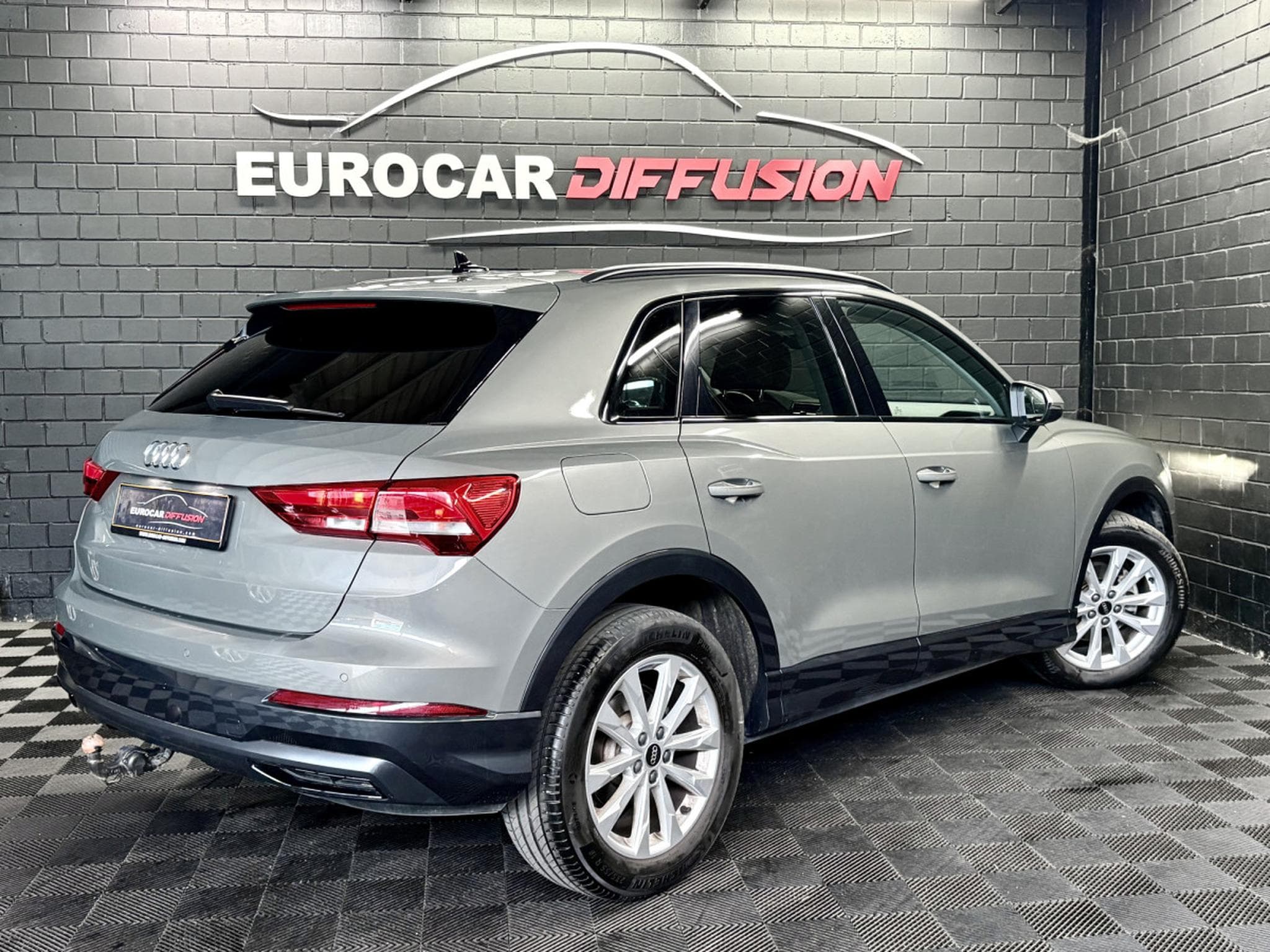 Audi Q3 35 TDI S TRONIC 7 150 CV *ATTELAGE* ACC * HAYON * (2023) - Foto 6