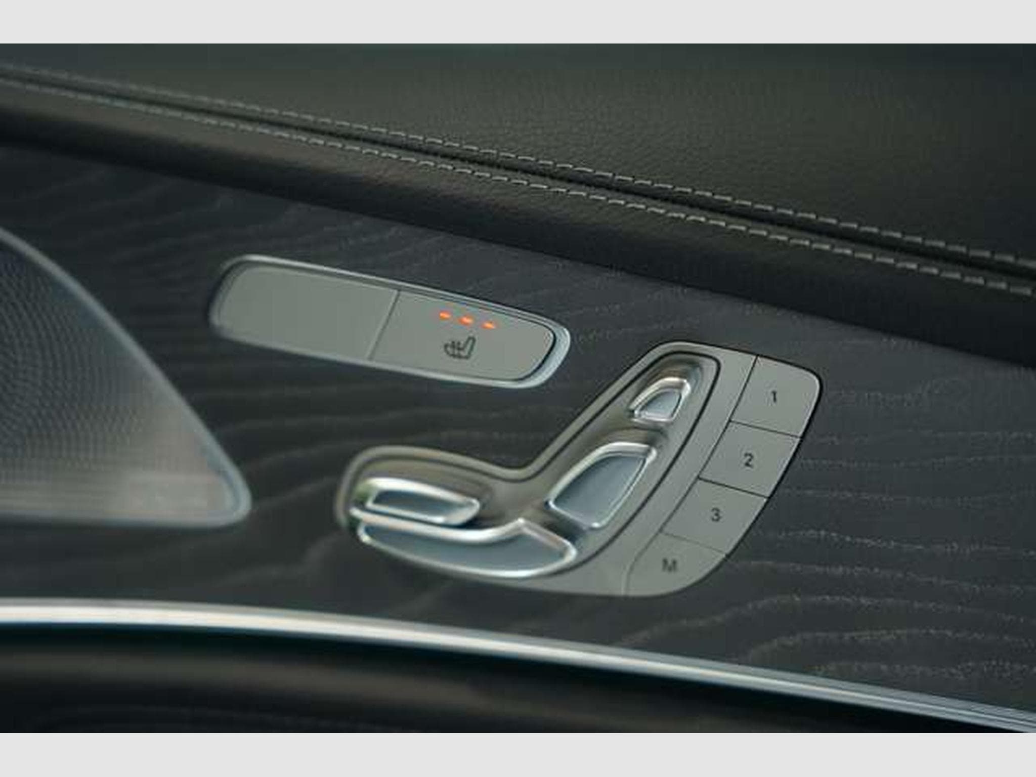Mercedes CLS 350 d 4M AMG Line*2.H *20 *GSD*BURM*Night (2021) - Photo 17
