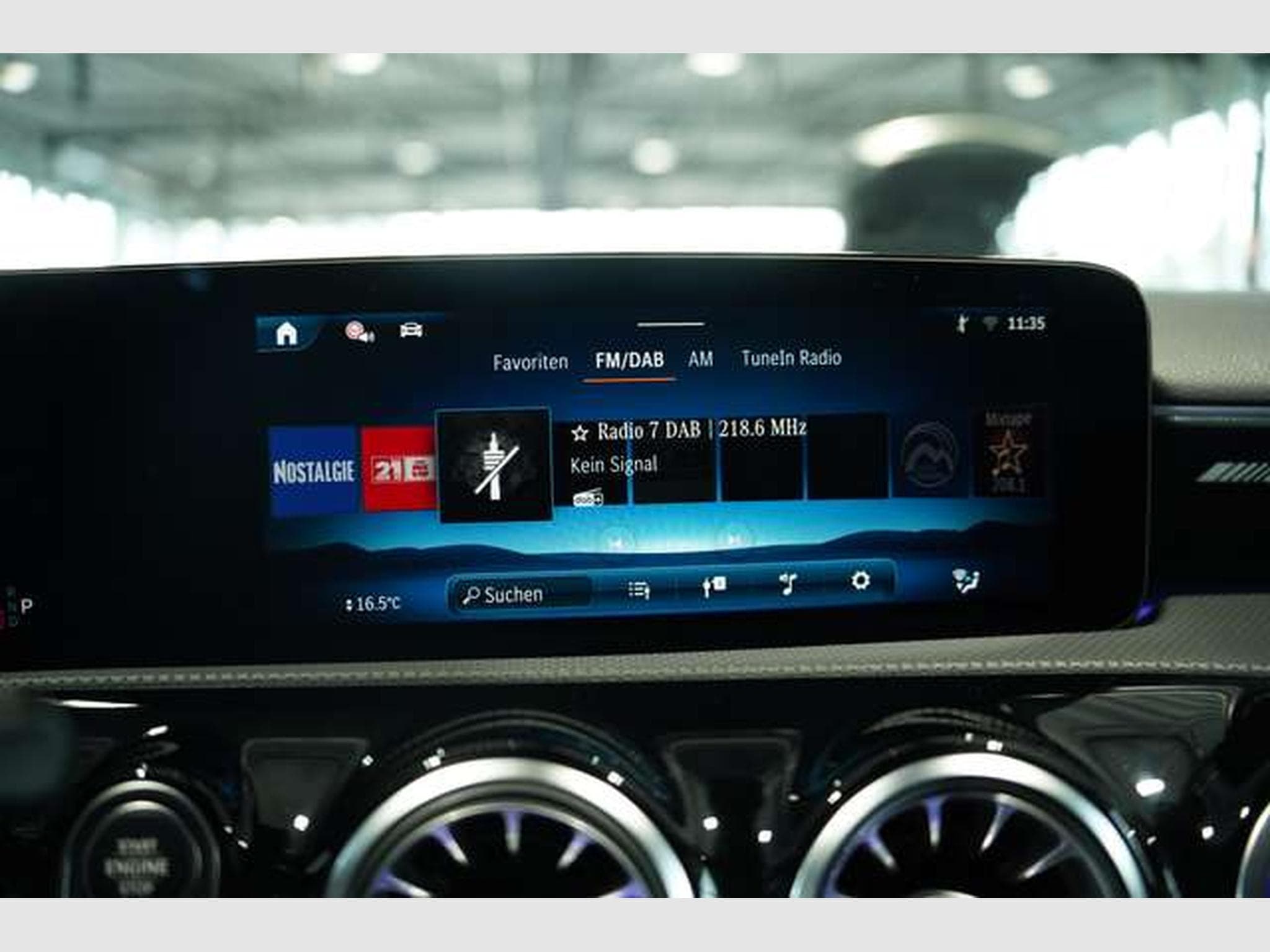 Mercedes A 35 AMG 4M Limousine *1.H *Memory *Pano *Night (2025) - Photo 35