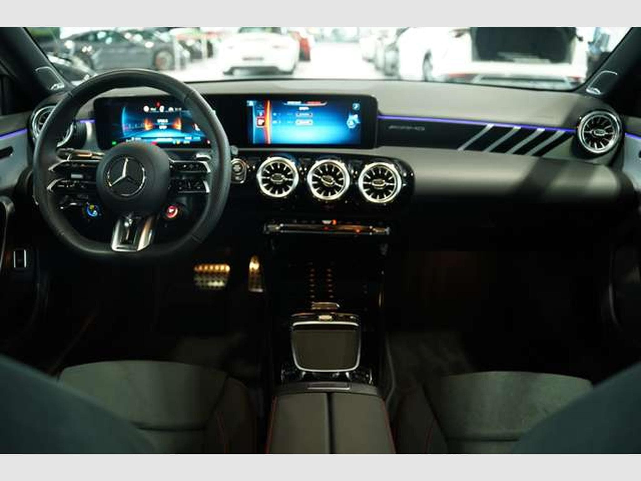 Mercedes A 35 AMG 4M Limousine *1.H *Memory *Pano *Night (2025) - Photo 46