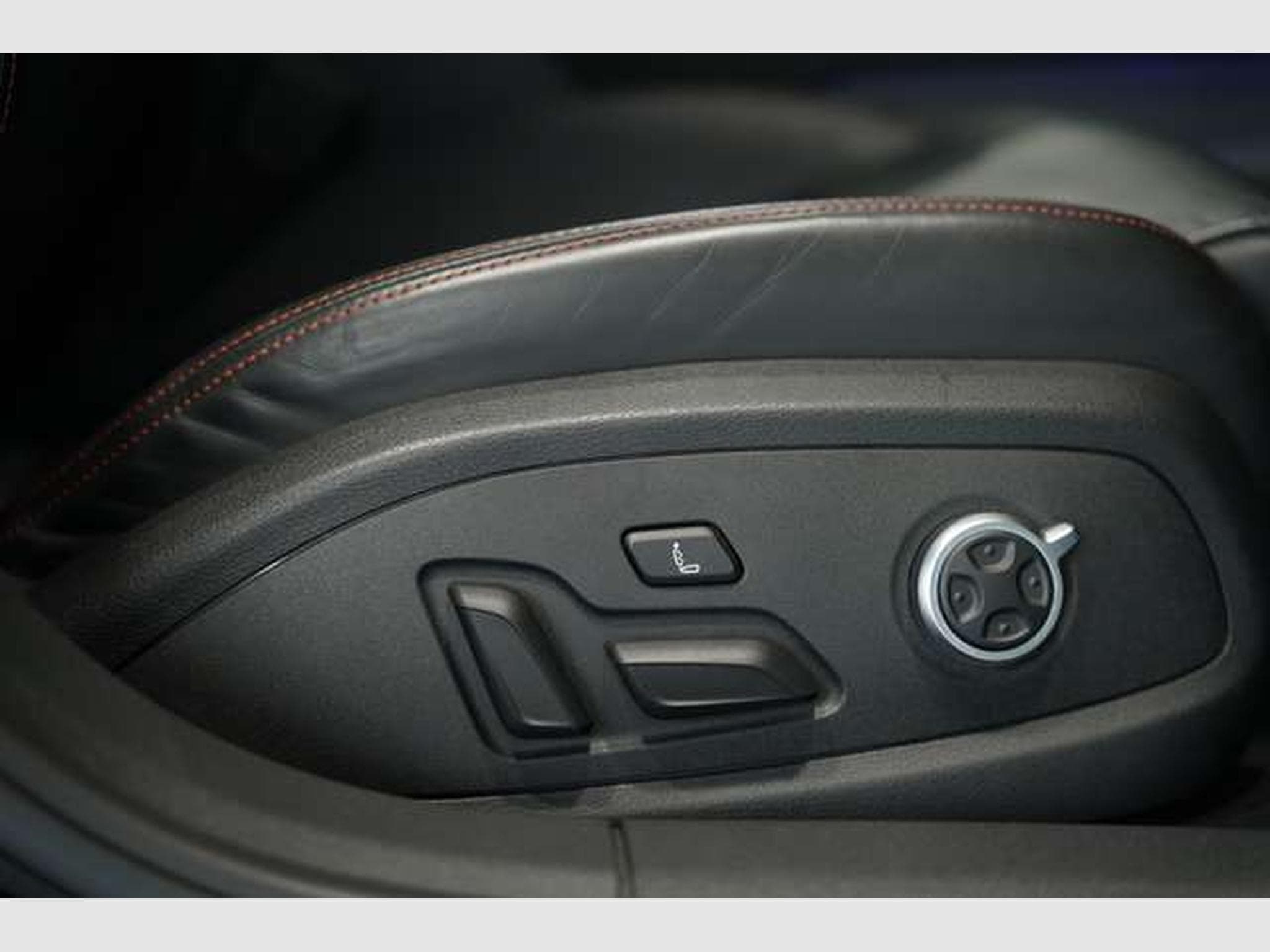 Audi RS4 Avant q. *B&O*Milltek-AGA*Pano*H-UP*Dynamik (2019) - Photo 17