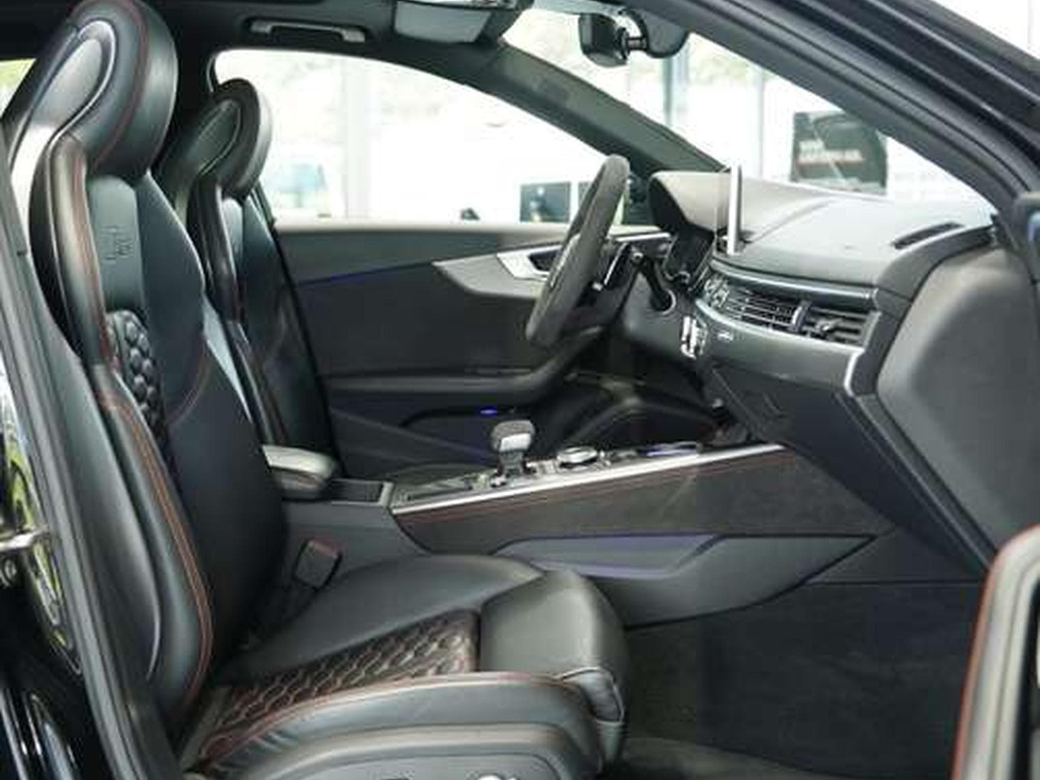 Audi RS4 Avant q. *B&O*Milltek-AGA*Pano*H-UP*Dynamik (2019) - Photo 16