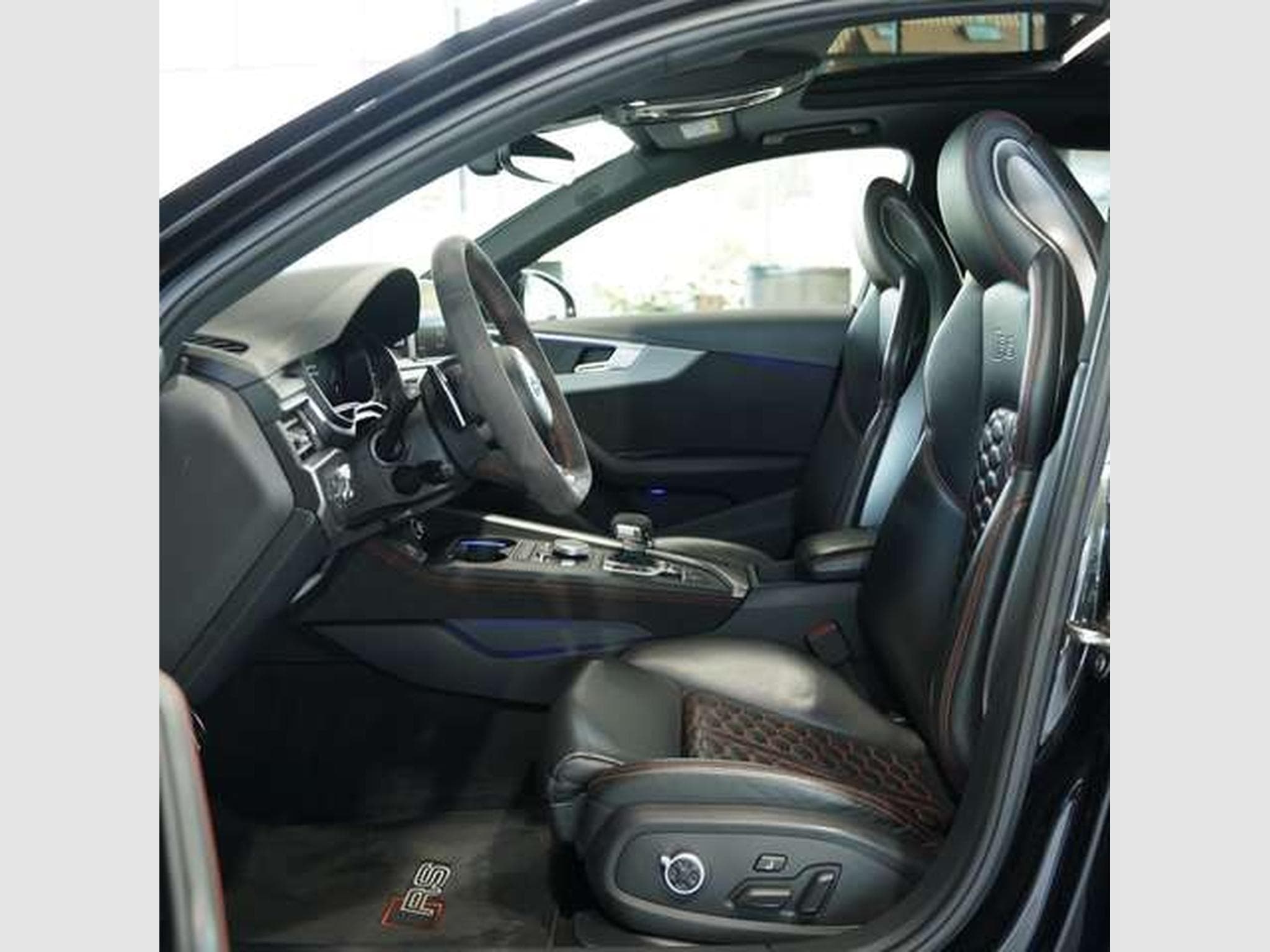 Audi RS4 Avant q. *B&O*Milltek-AGA*Pano*H-UP*Dynamik (2019) - Photo 28