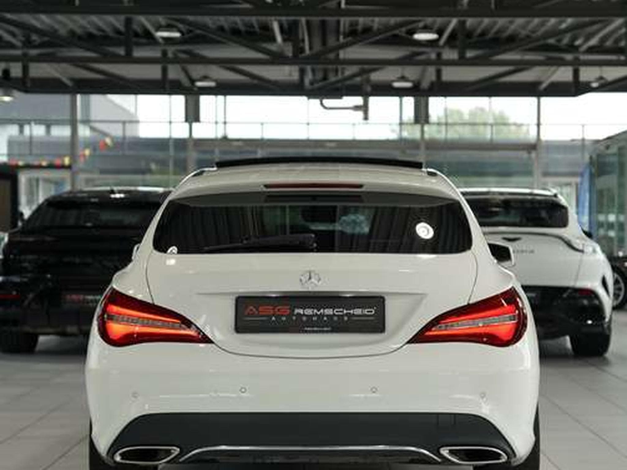 Mercedes CLA 220 4M Urban *18 *Pano*Navi (2016) - Photo 8