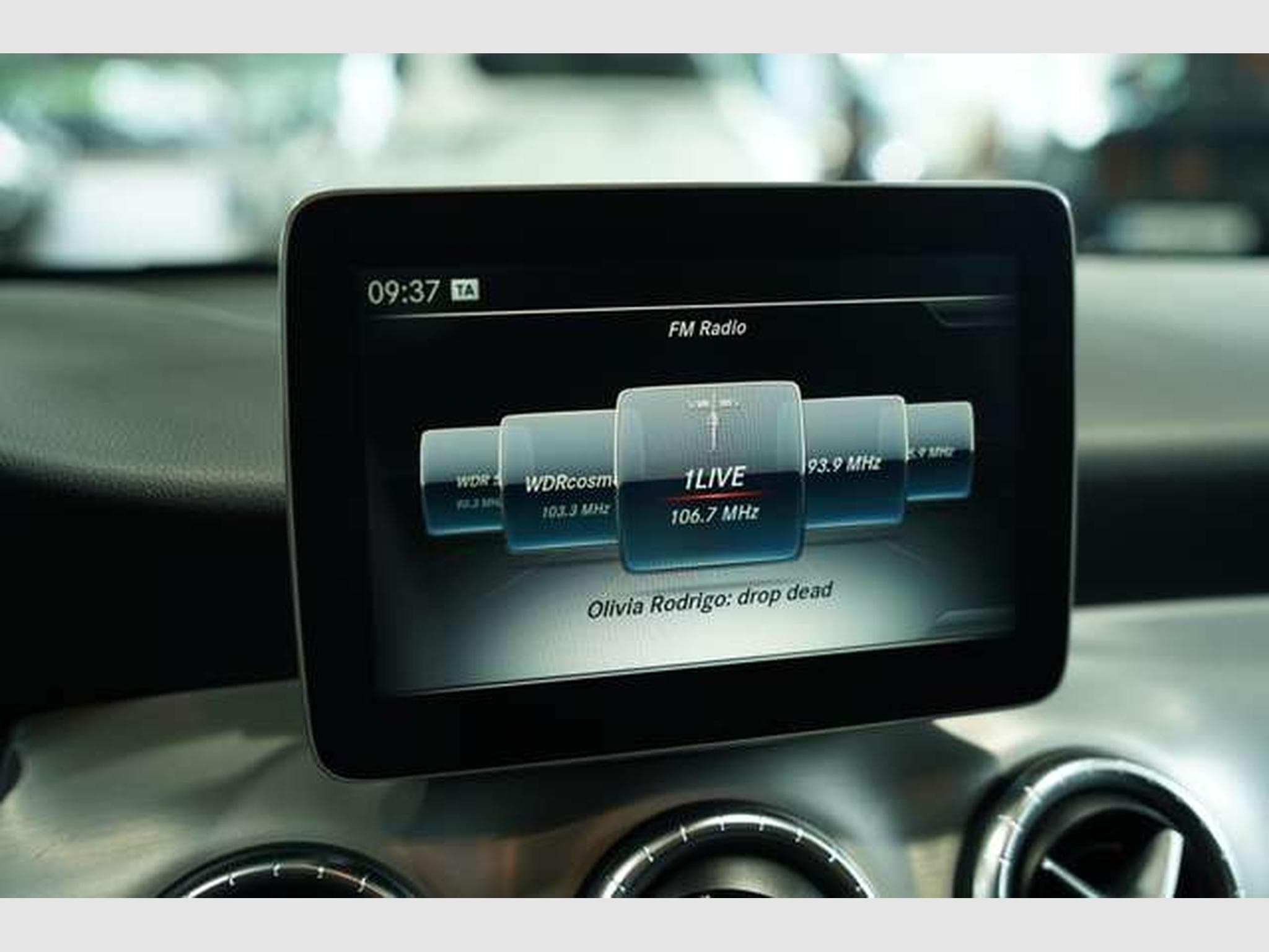 Mercedes CLA 220 4M Urban *18 *Pano*Navi (2016) - Photo 26