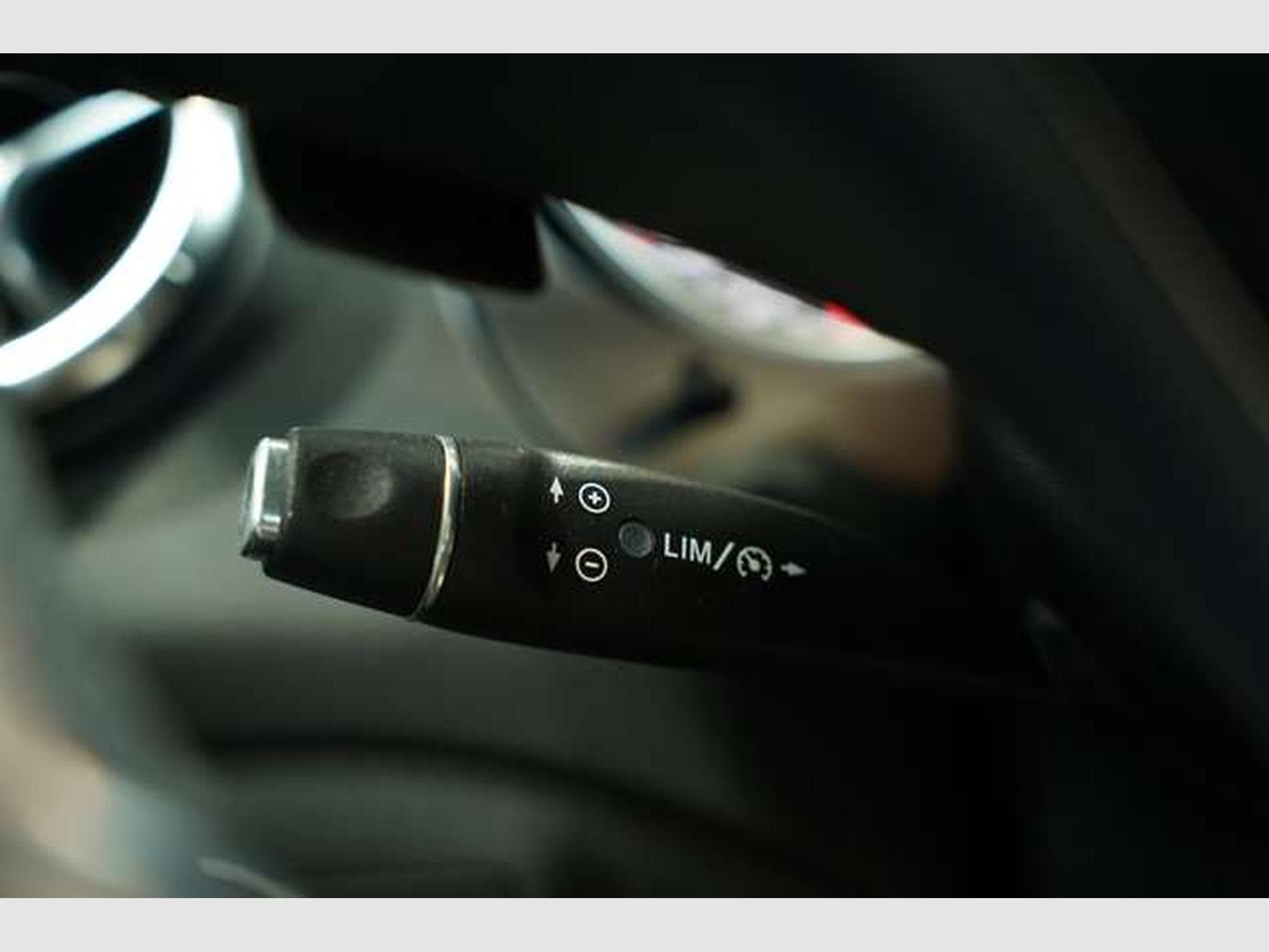 Mercedes CLA 220 4M Urban *18 *Pano*Navi (2016) - Photo 33