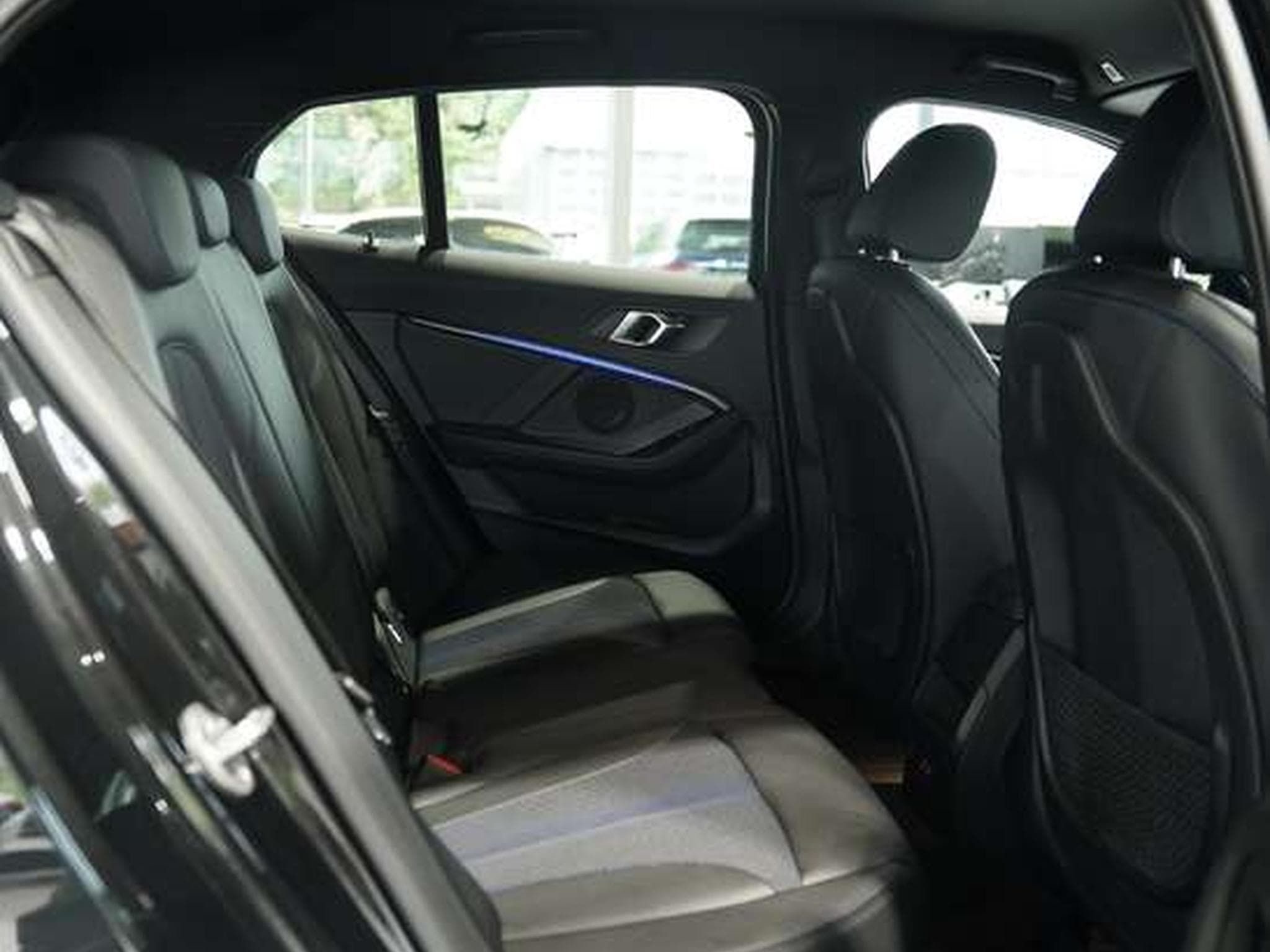 BMW 118 i M Sport *Live-Cockpit *Shadow *Sportsitze (2021) - Photo 17