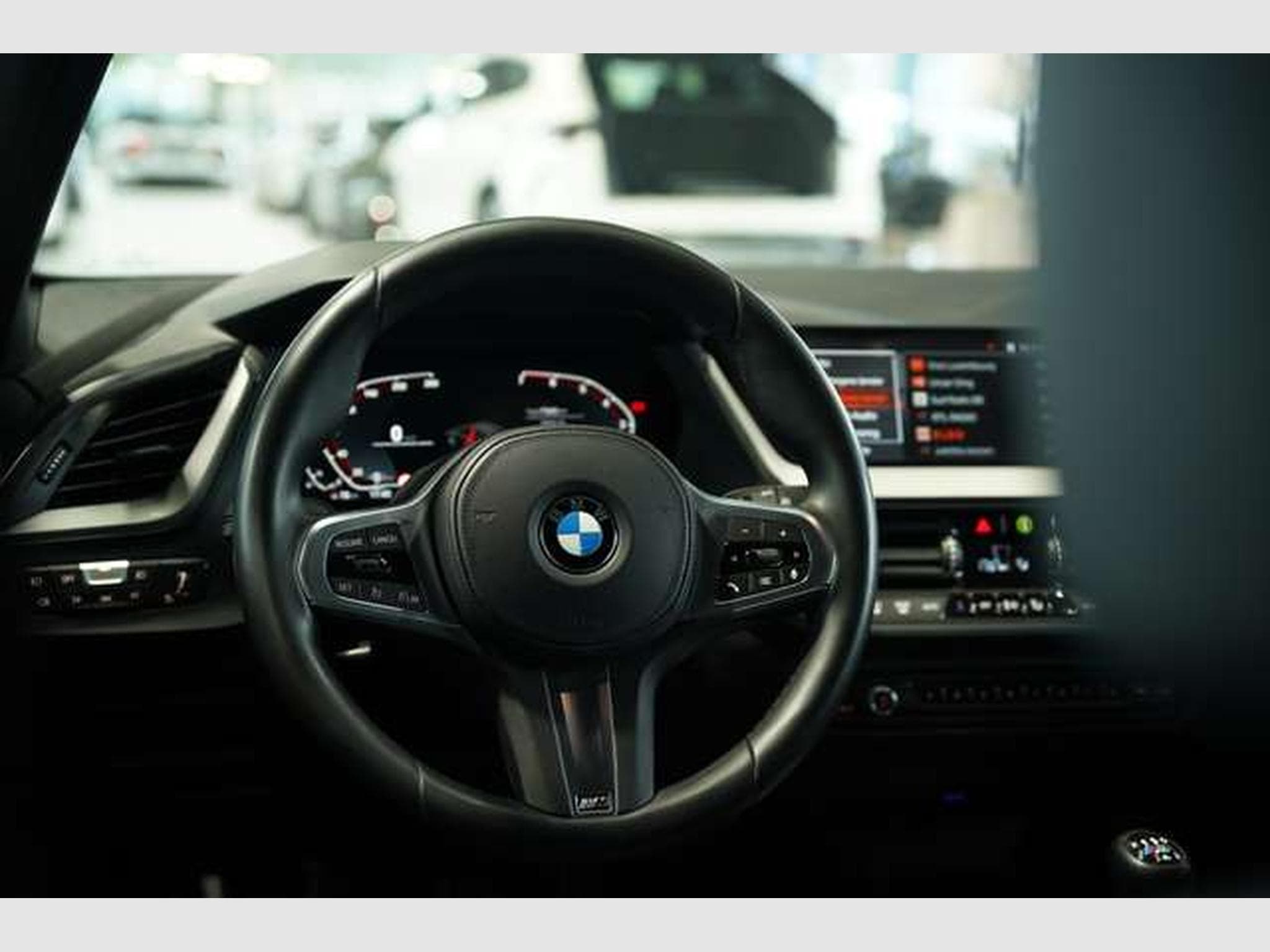 BMW 118 i M Sport *Live-Cockpit *Shadow *Sportsitze (2021) - Photo 38