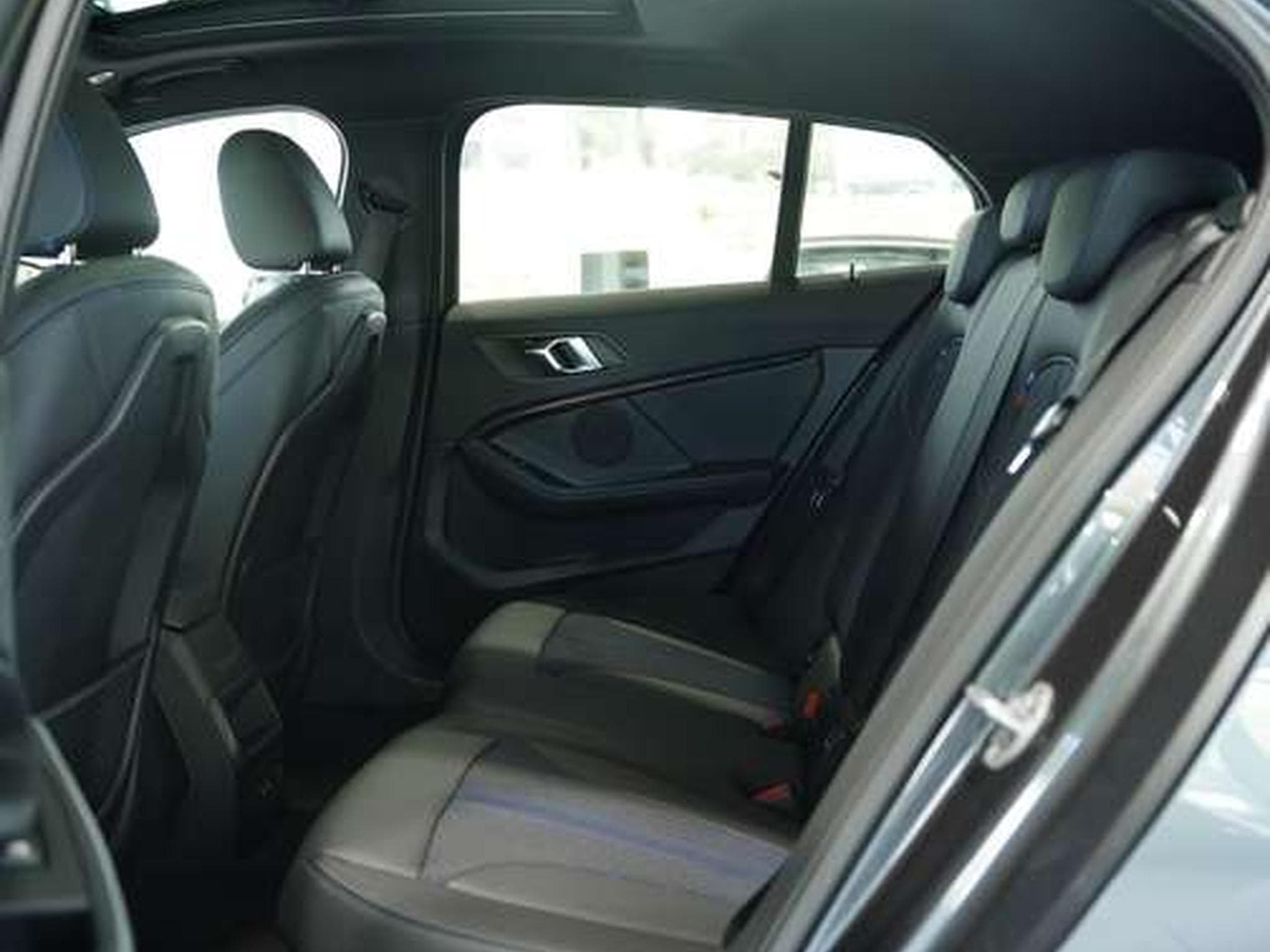 BMW 118 i Aut. M Sportpaket *1.HD *ACC *Memory *Pano (2021) - Photo 24