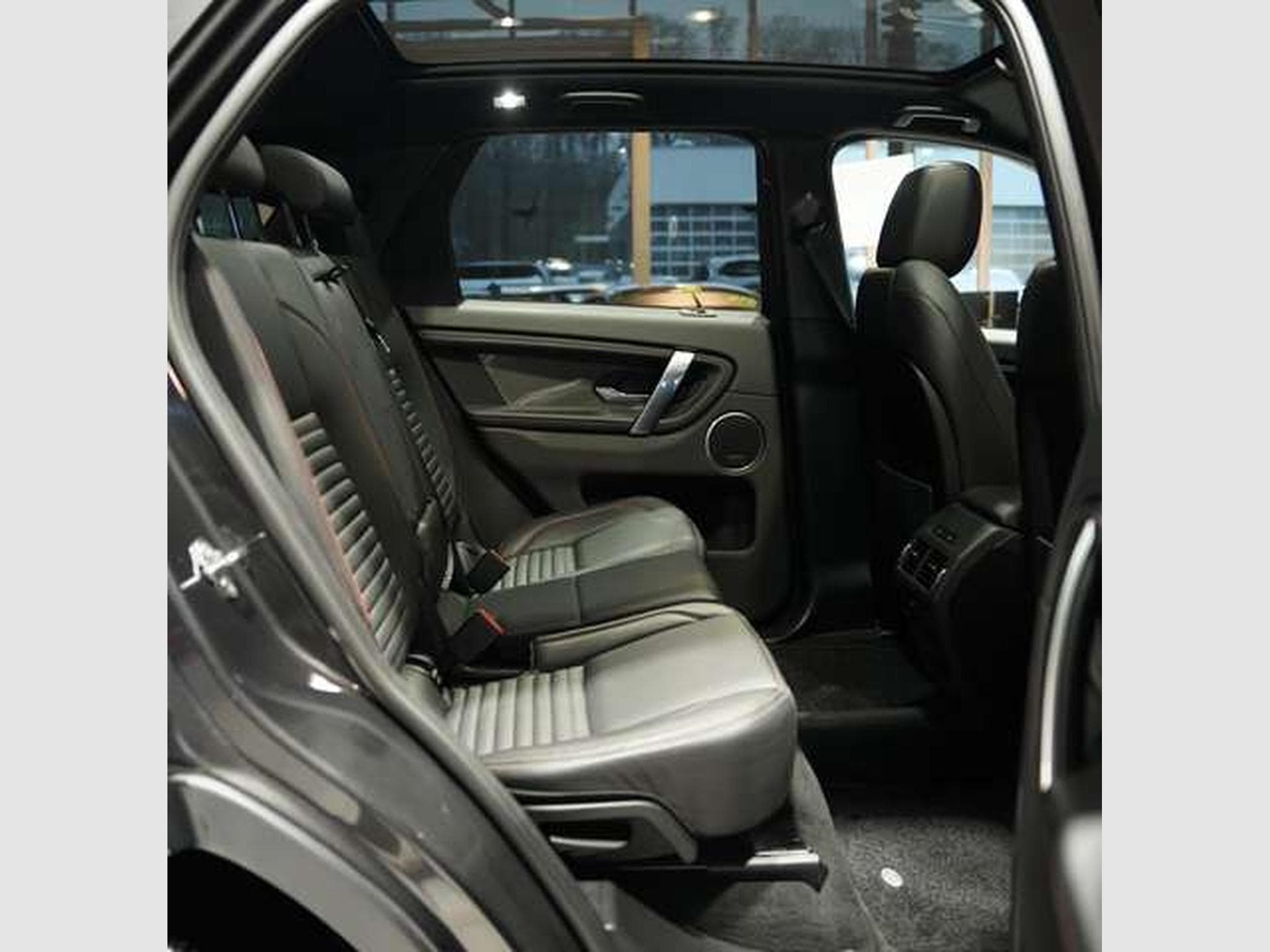 Land-Rover Discovery Sport AWD R Dynamic *ACC *Memory *360° (2020) - Photo 16
