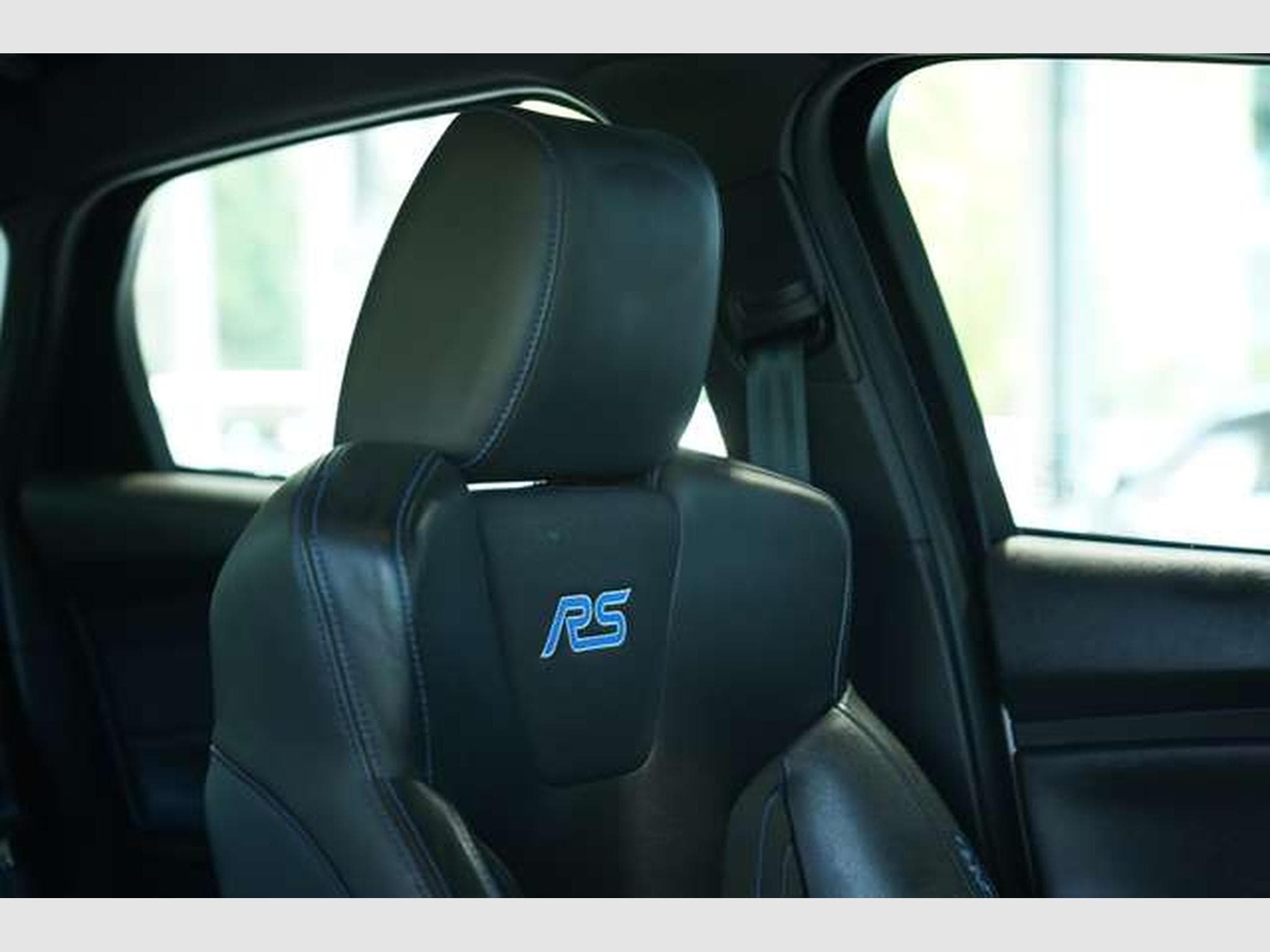 Ford Focus RS *19 Zoll *Recaro*MILLTEK*Navi*Öhlins* (2016) - Photo 21