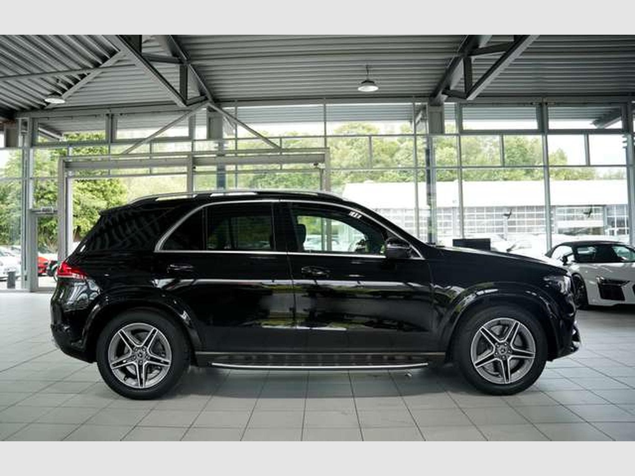 Mercedes GLE 450 4M AMG Line *2.H *7-Sitze*Pano*AHK*Leder (2020) - Photo 6