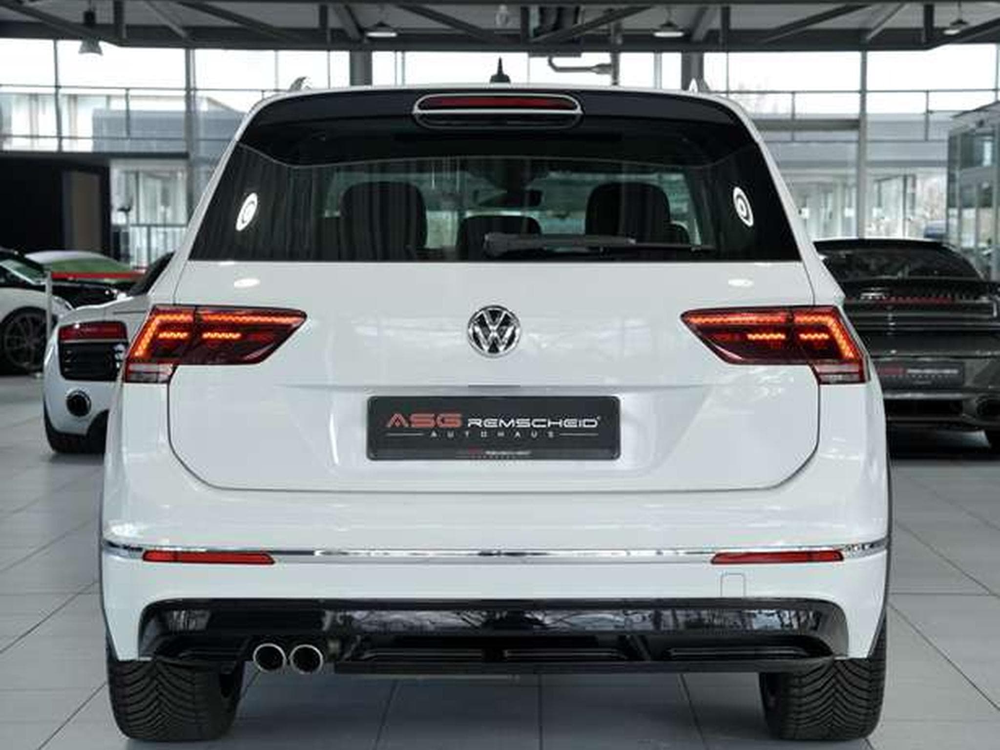 VW Tiguan 2.0TDI DSG *R Line *1.Hand*AHK *MwSt *20 (2018) - Photo 13