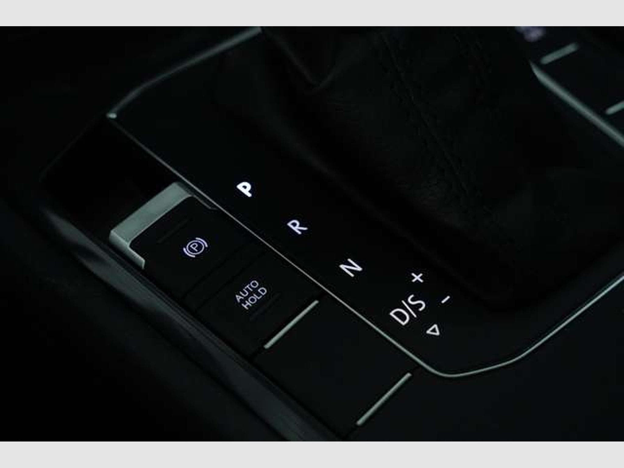 VW Tiguan 2.0TDI DSG *R Line *1.Hand*AHK *MwSt *20 (2018) - Photo 23