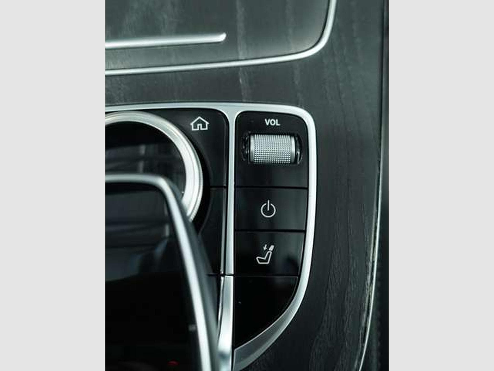 Mercedes E 220 d 4Matic All-Terrain *Widescreen *LED * (2019) - Photo 37