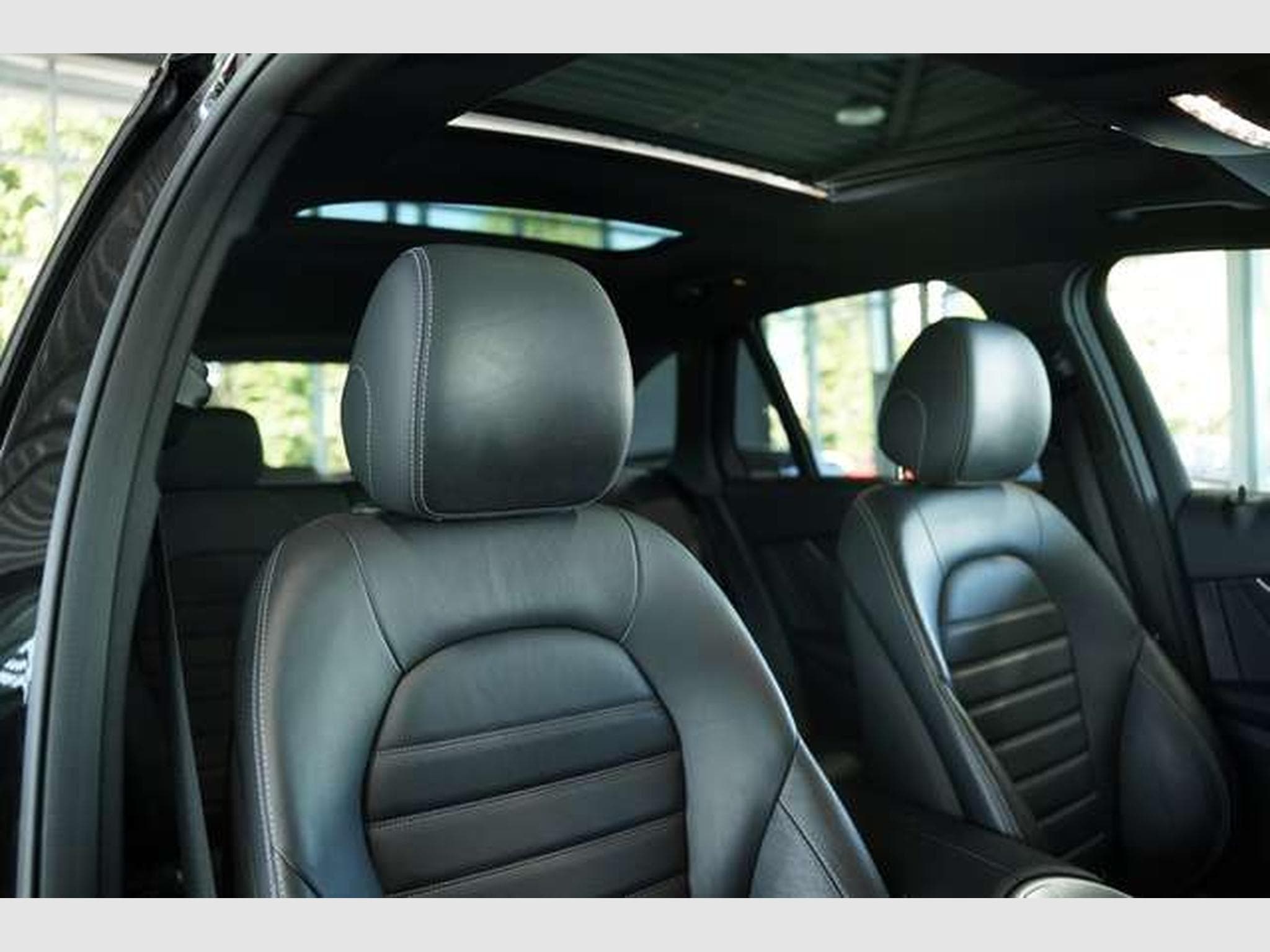 Mercedes GLC 200 4M AMG Line *2H *20 *Digital*Pano*Night (2019) - Photo 15