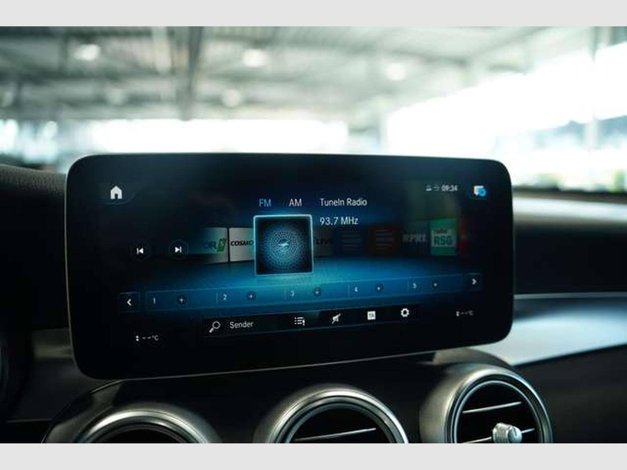 Mercedes GLC 200 4M AMG Line *2H *20 *Digital*Pano*Night (2019) - Photo 38